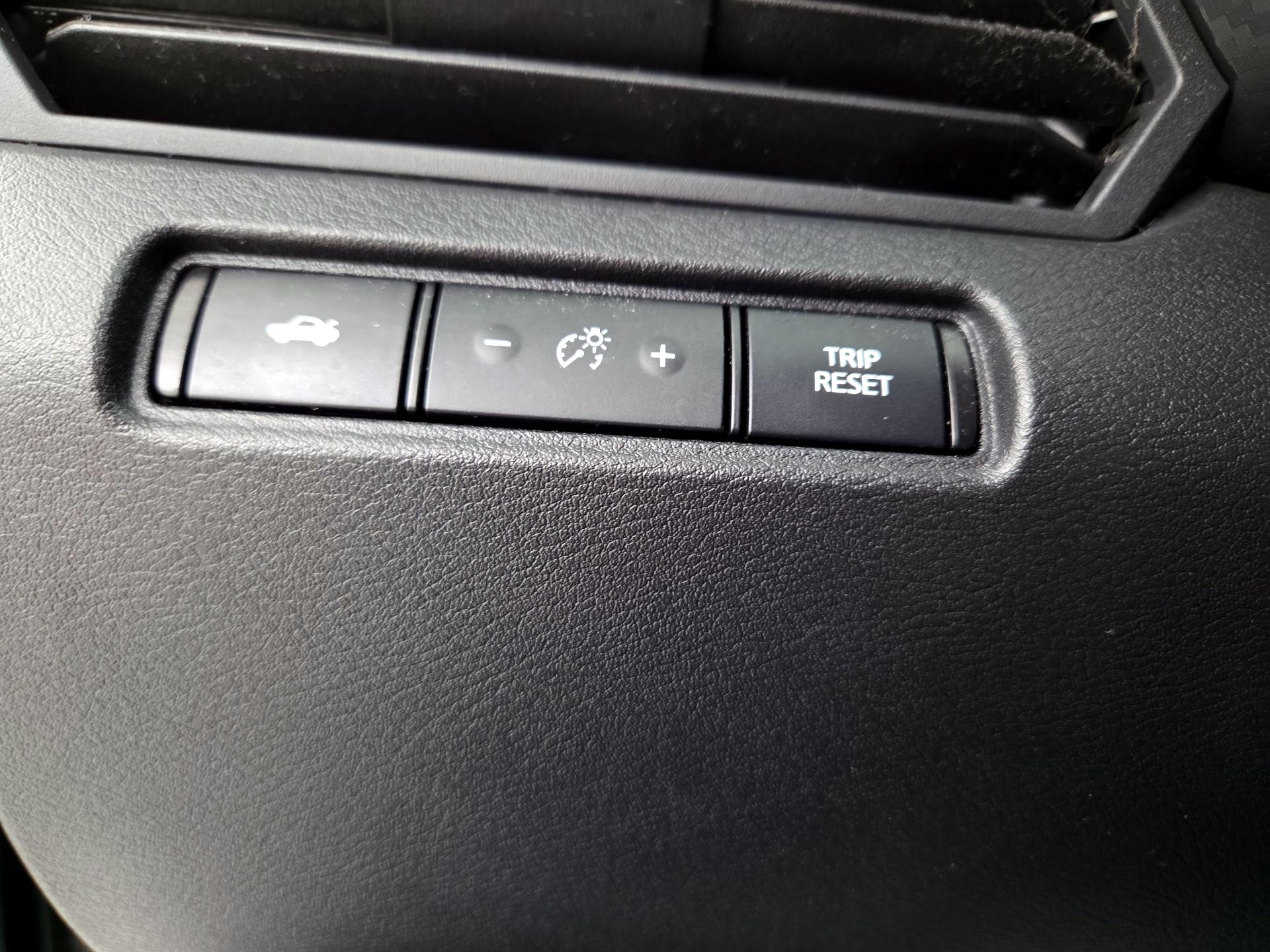 Thumbnail: 2020 Nissan Altima - 13