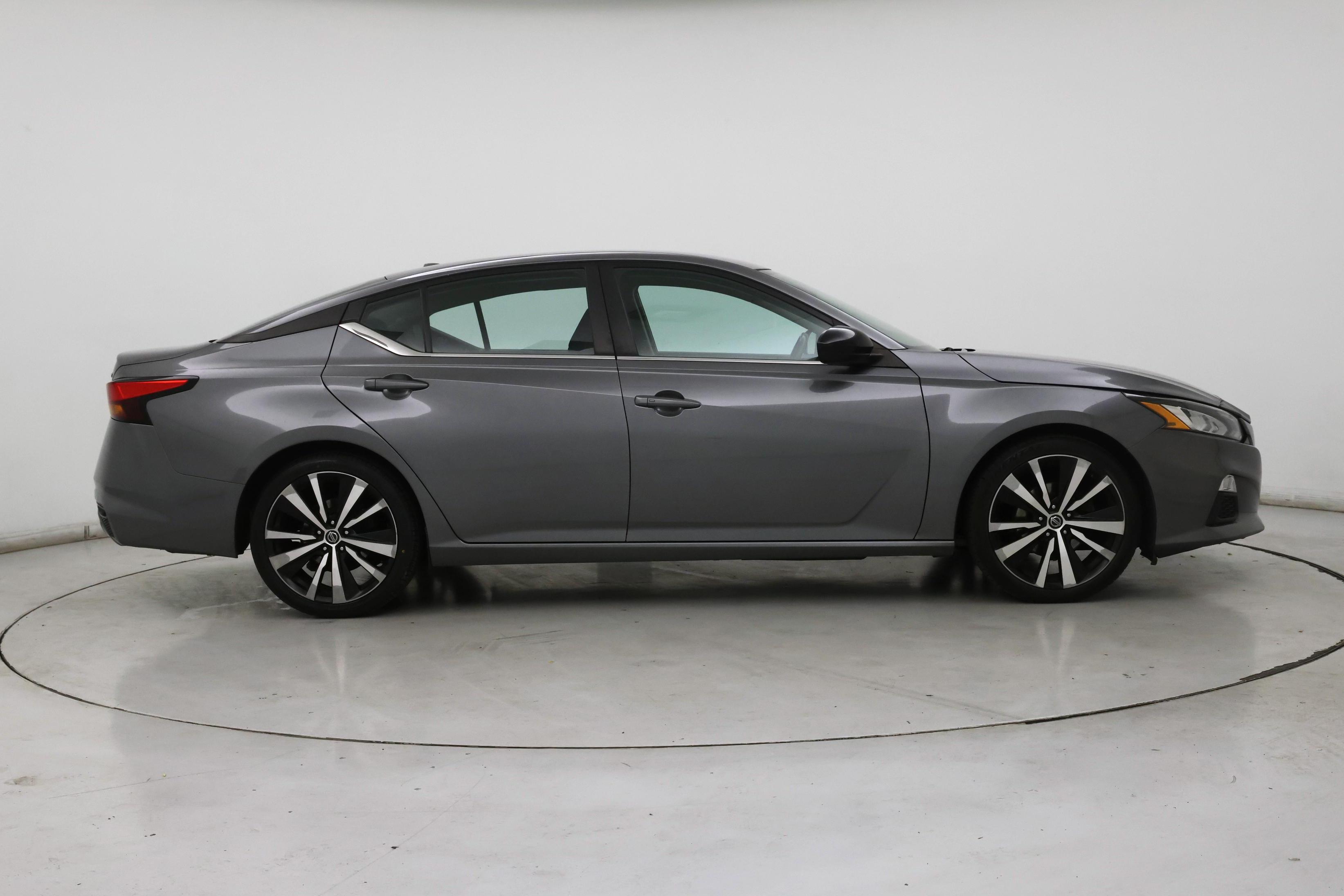 Thumbnail: 2020 Nissan Altima - 7