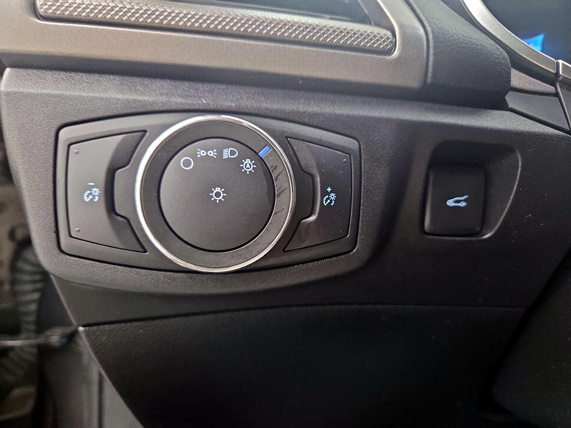 Thumbnail: 2017 Ford Fusion - 13