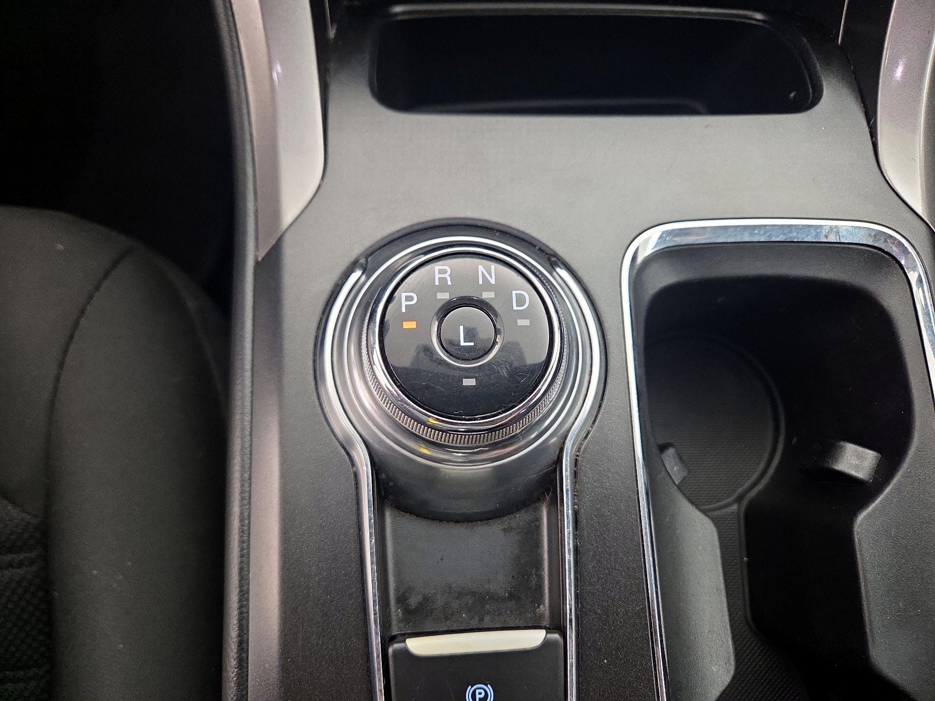 Thumbnail: 2017 Ford Fusion - 18