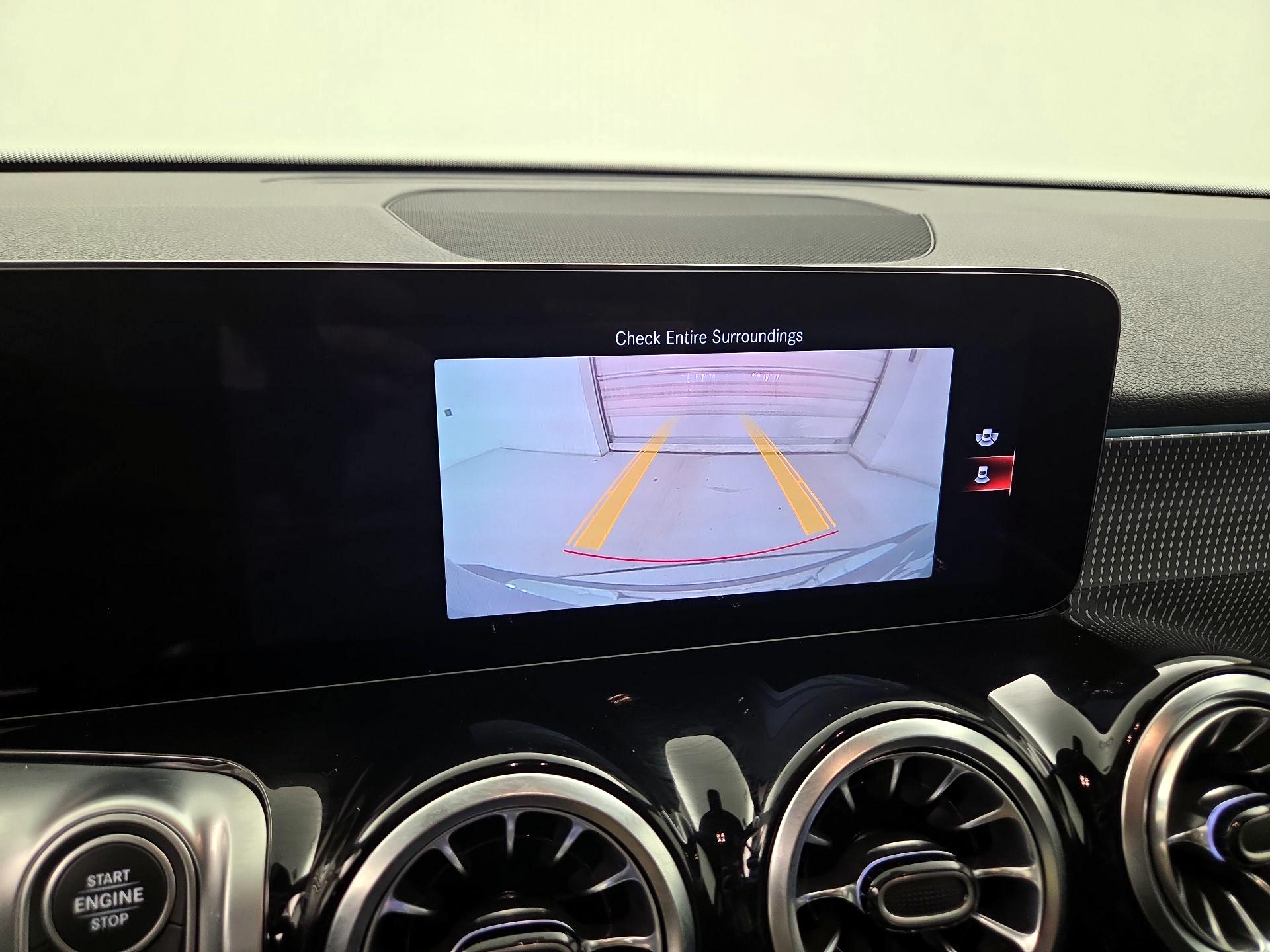 Thumbnail: 2023 Mercedes-Benz GLB - 14