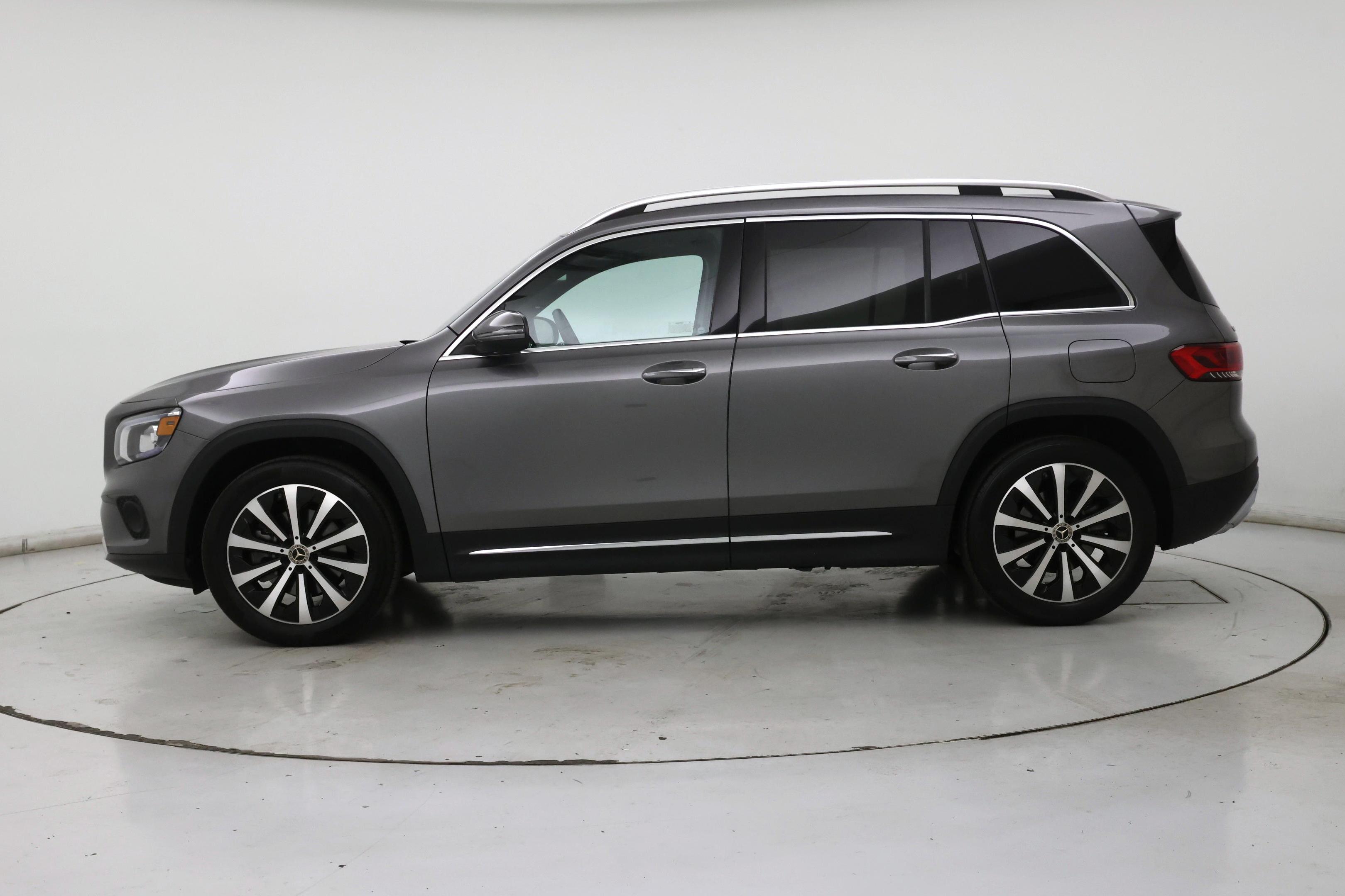 Thumbnail: 2023 Mercedes-Benz GLB - 3