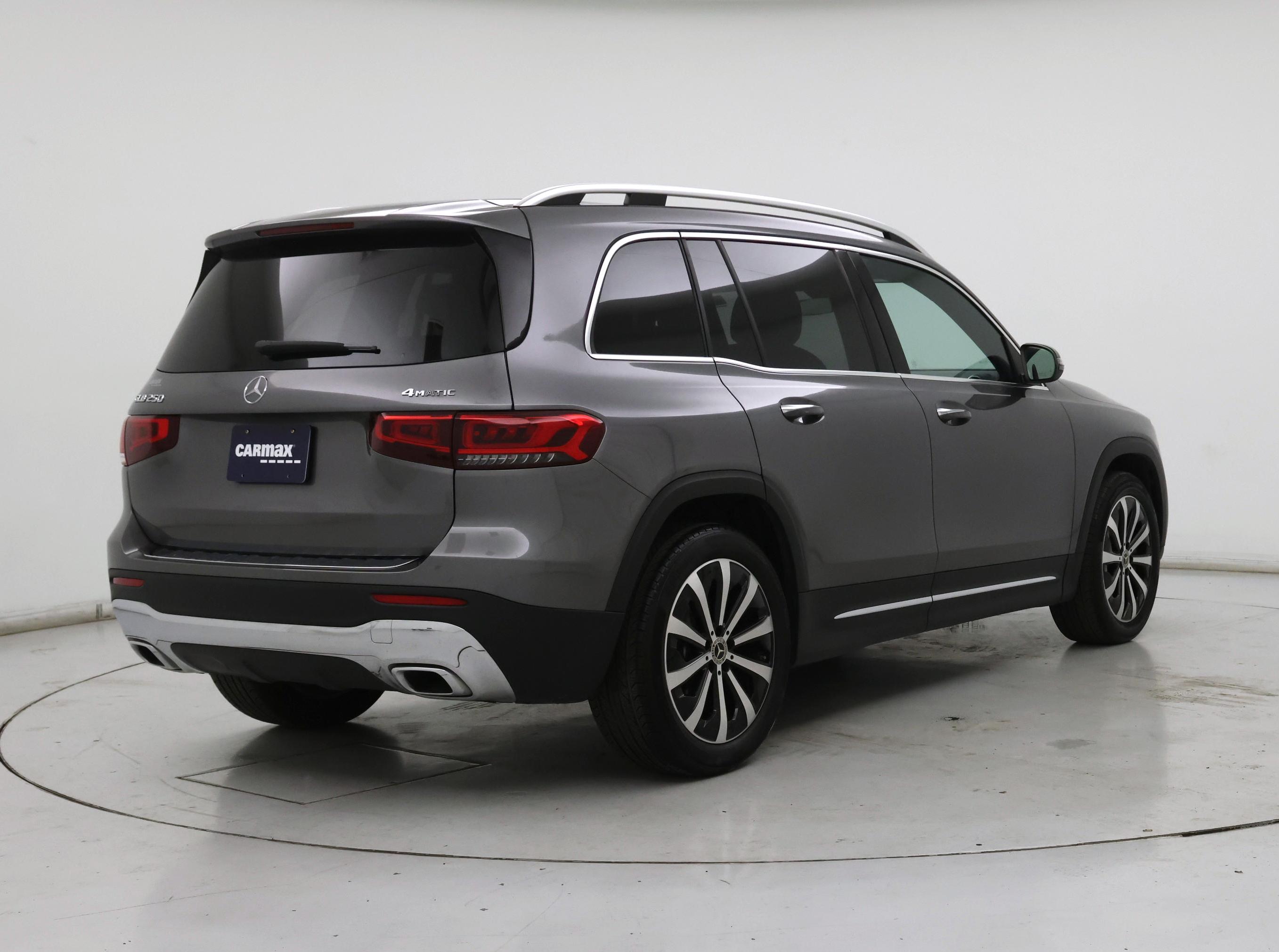 Thumbnail: 2023 Mercedes-Benz GLB - 8