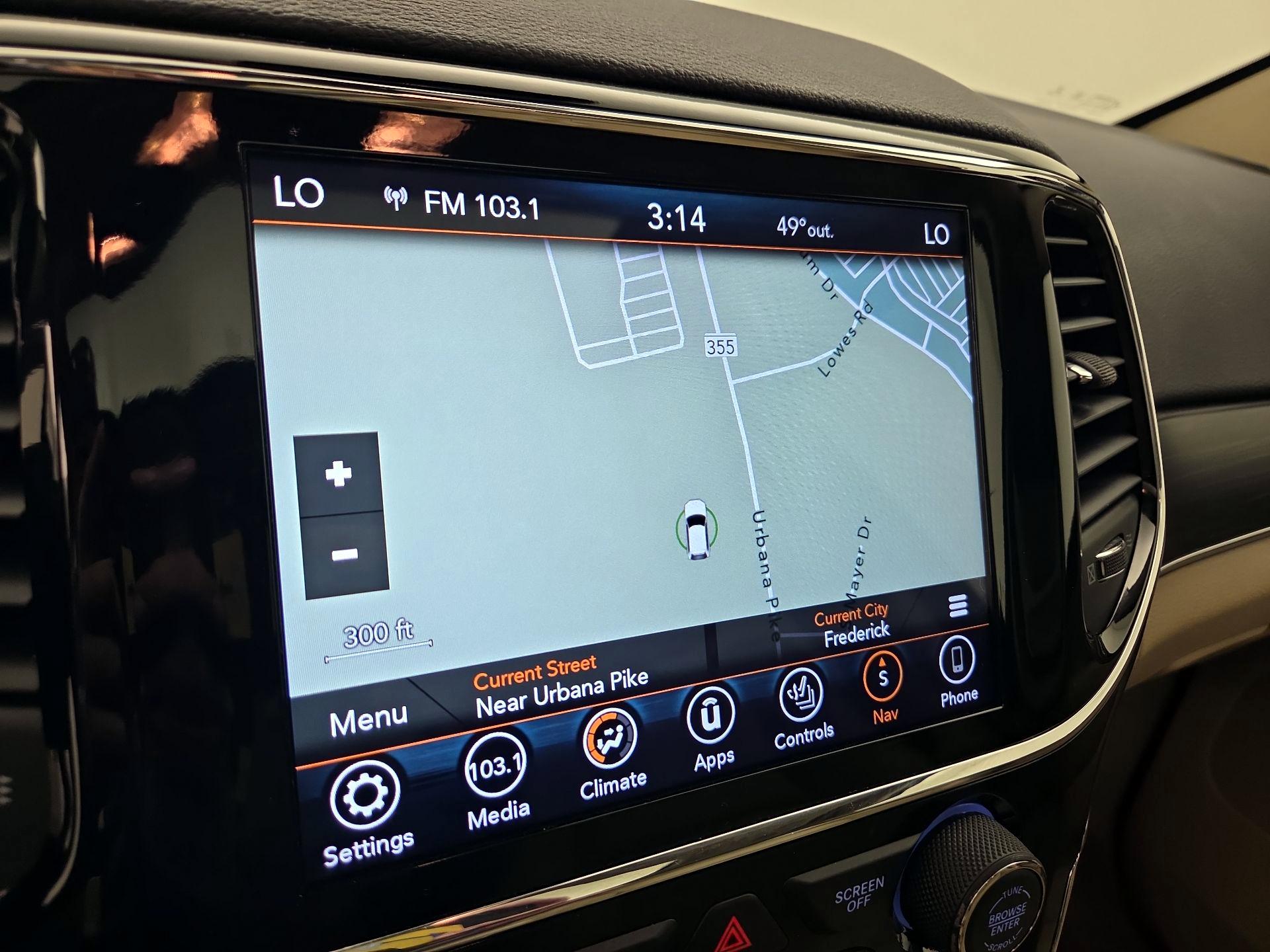 Thumbnail: 2020 Jeep Grand Cherokee - 14