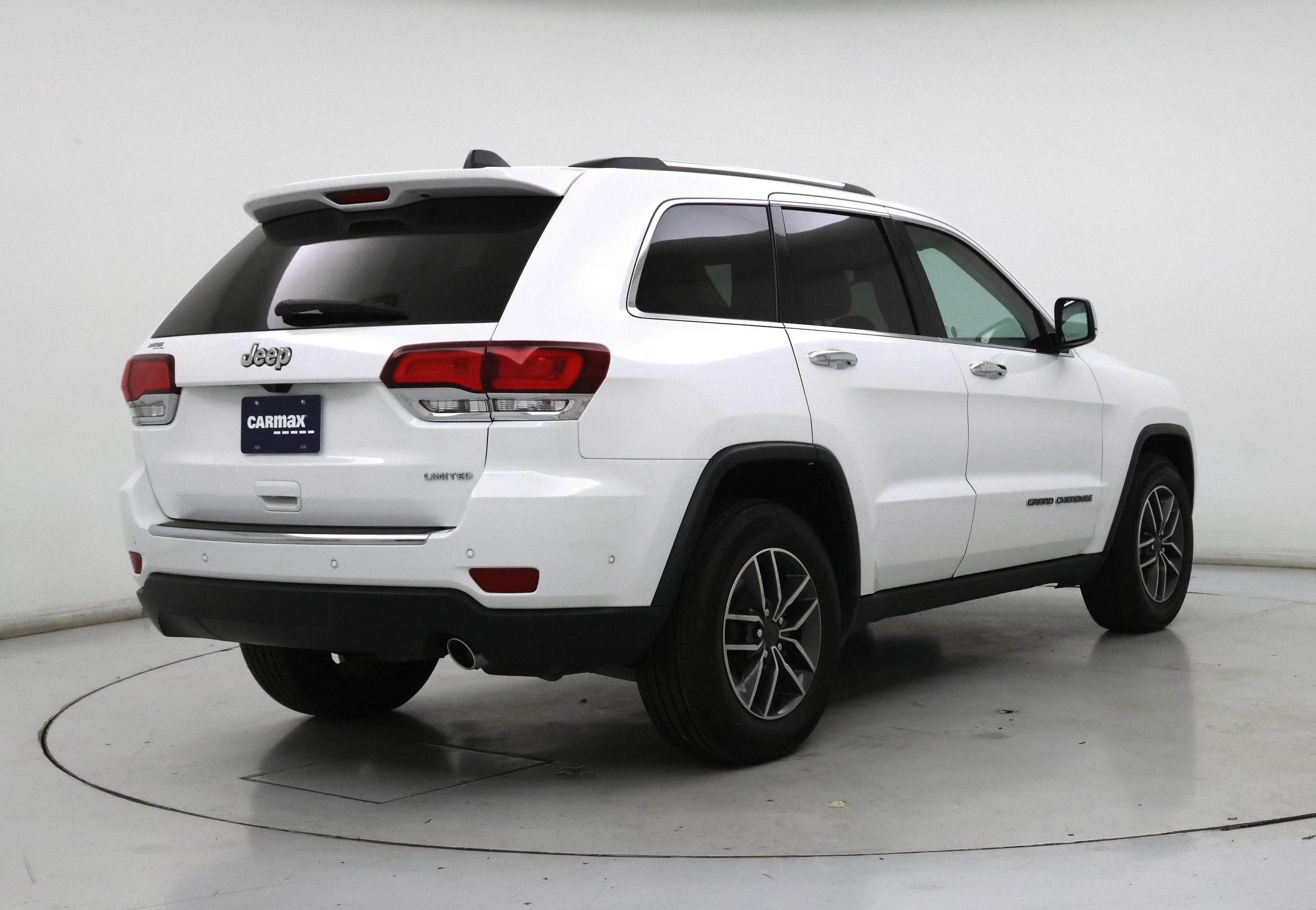 Thumbnail: 2020 Jeep Grand Cherokee - 8