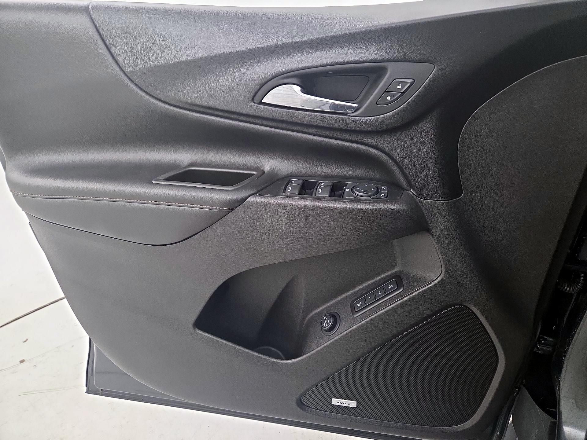 Thumbnail: 2019 Chevrolet Equinox - 12