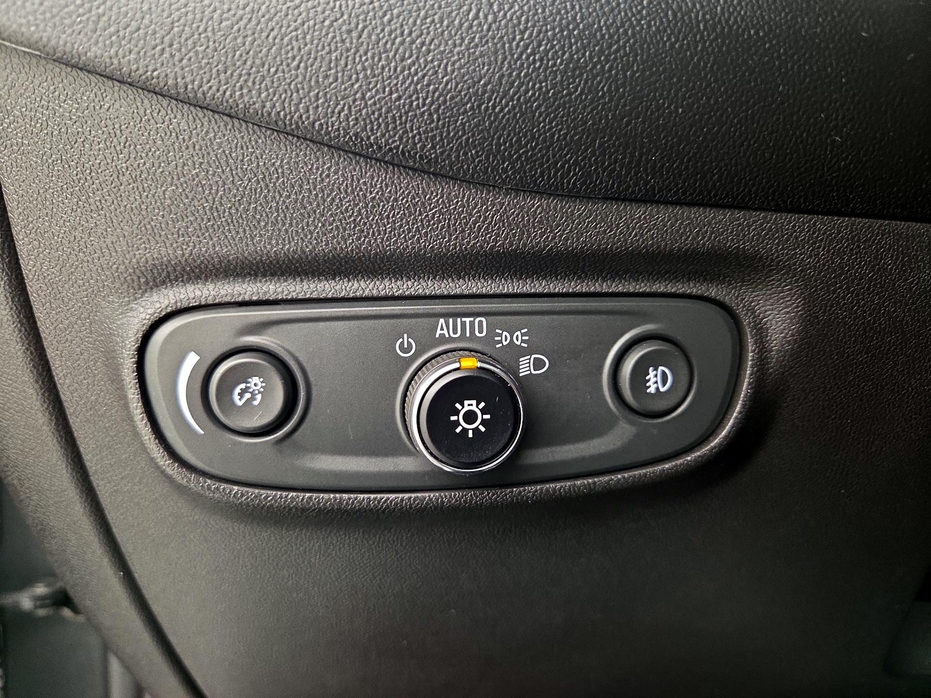 Thumbnail: 2019 Chevrolet Equinox - 13