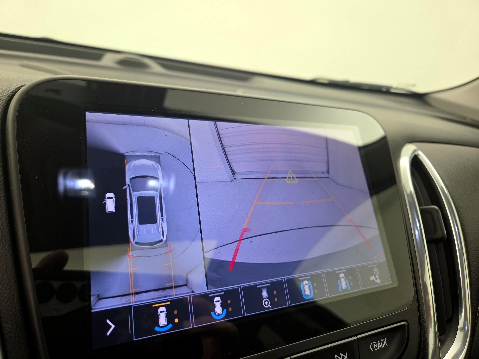 Thumbnail: 2019 Chevrolet Equinox - 15