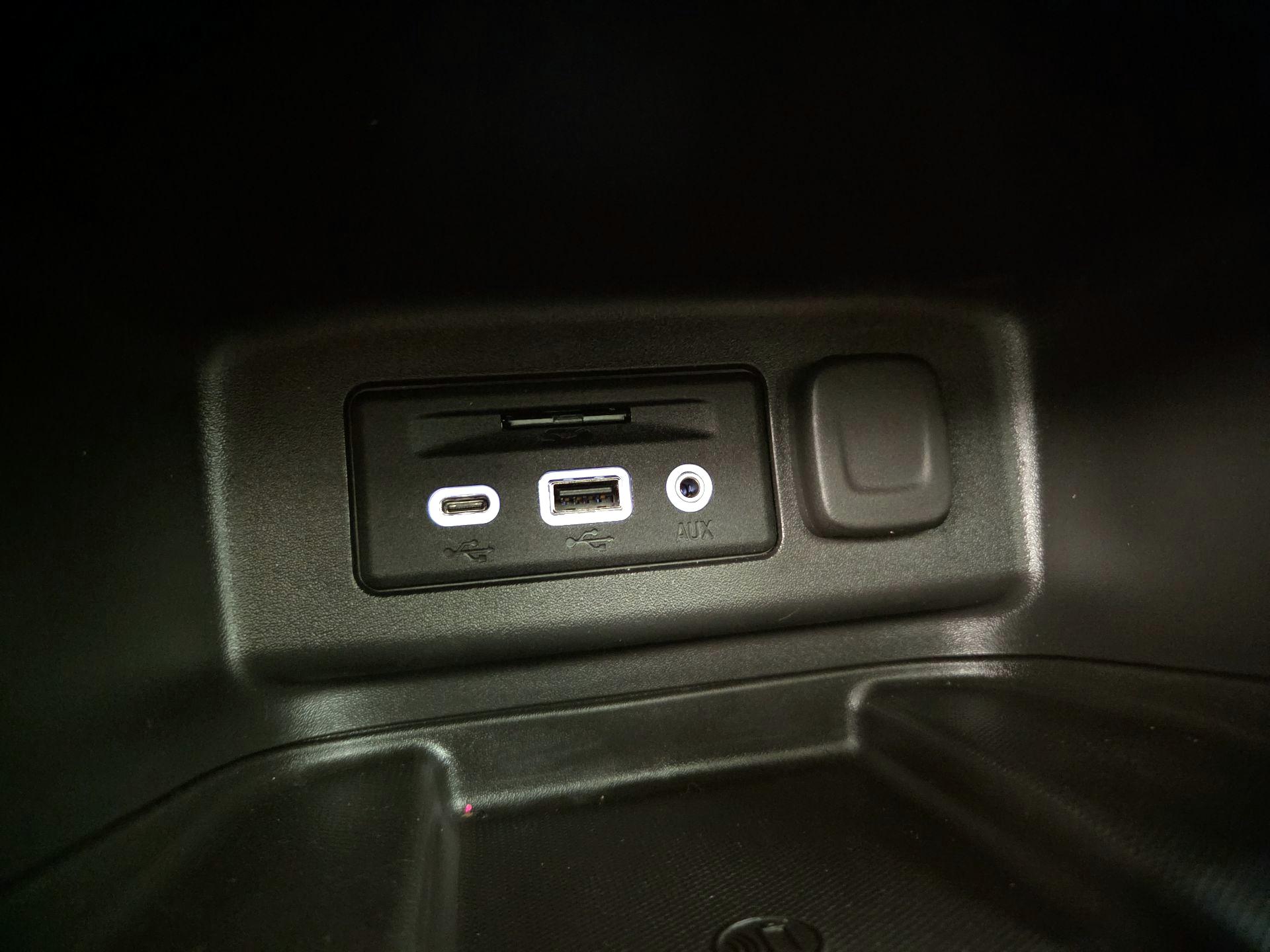 Thumbnail: 2019 Chevrolet Equinox - 19