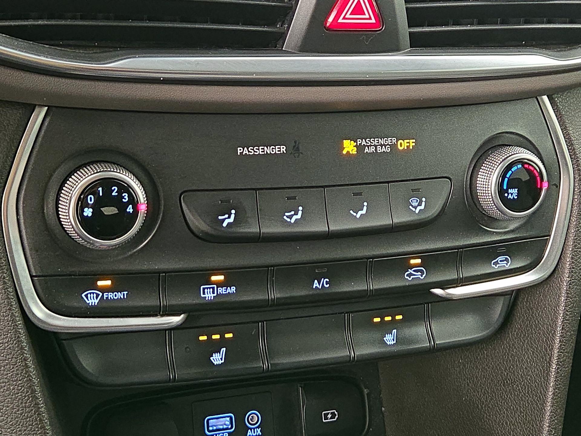 Thumbnail: 2019 Hyundai Santa Fe - 16