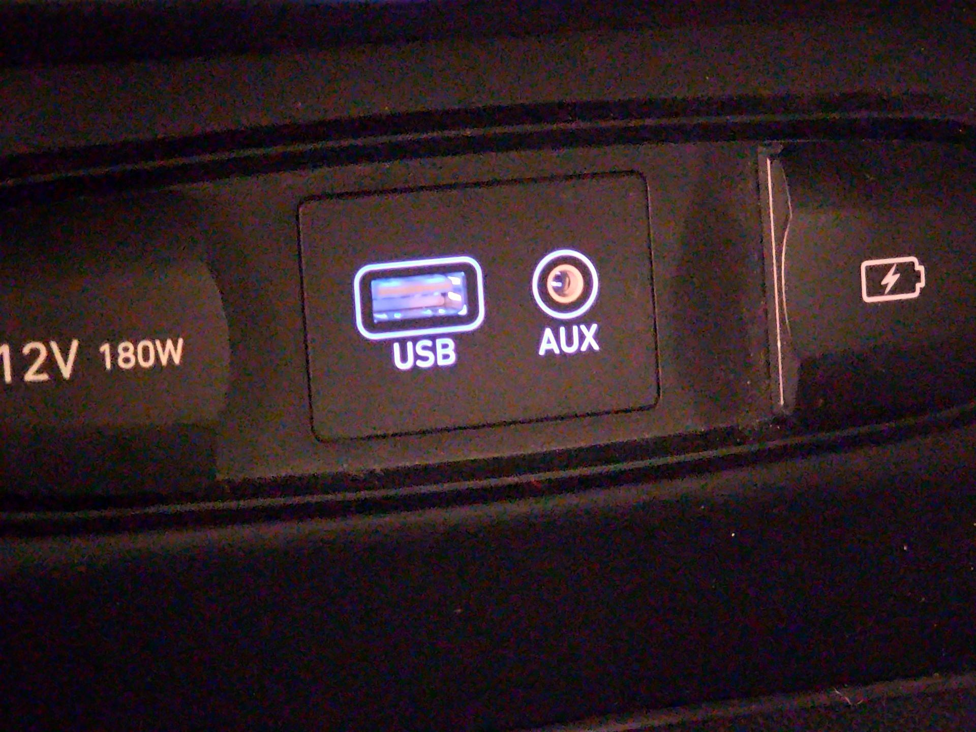 Thumbnail: 2019 Hyundai Santa Fe - 18