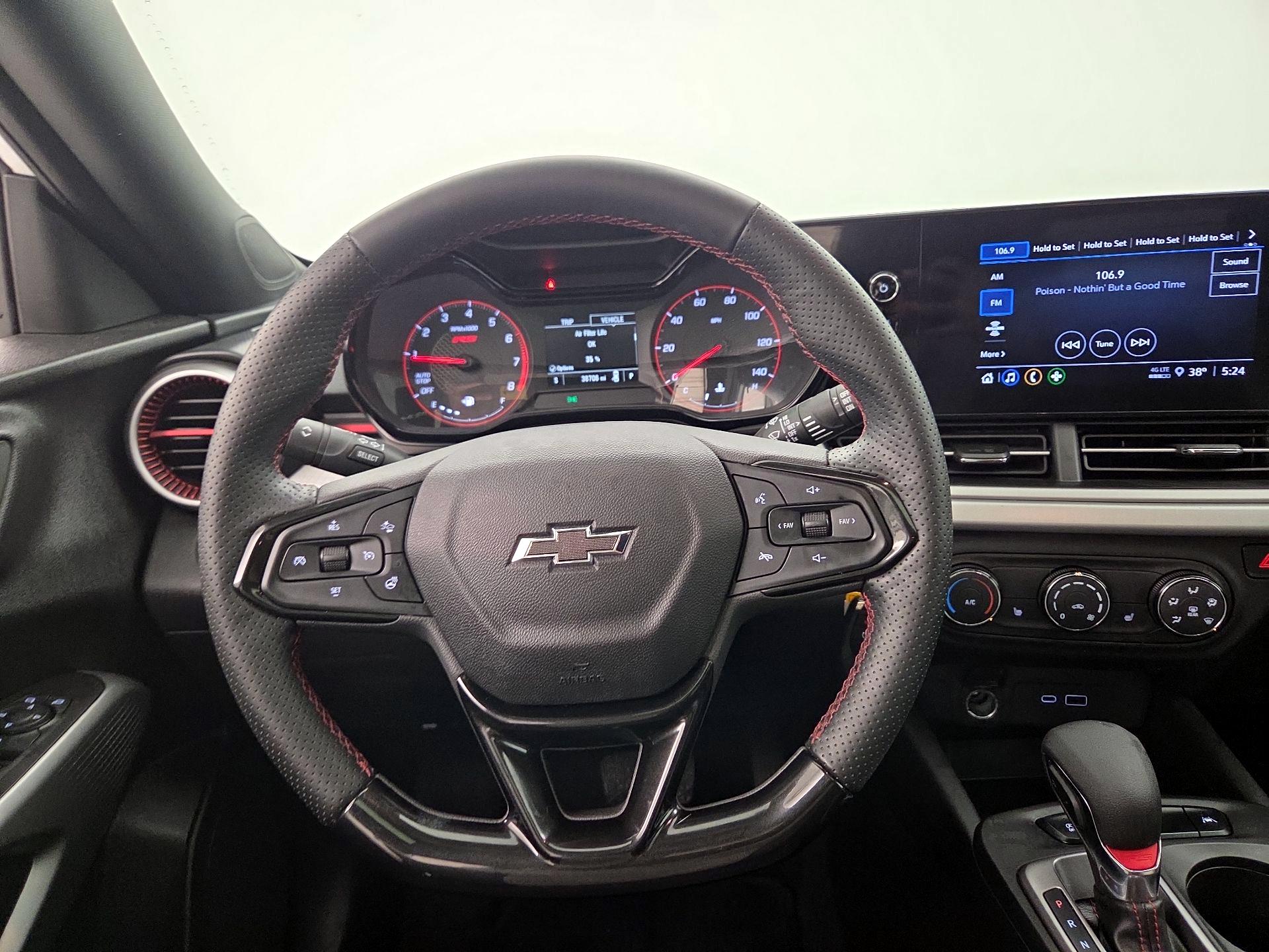 Thumbnail: 2024 Chevrolet Trax - 10