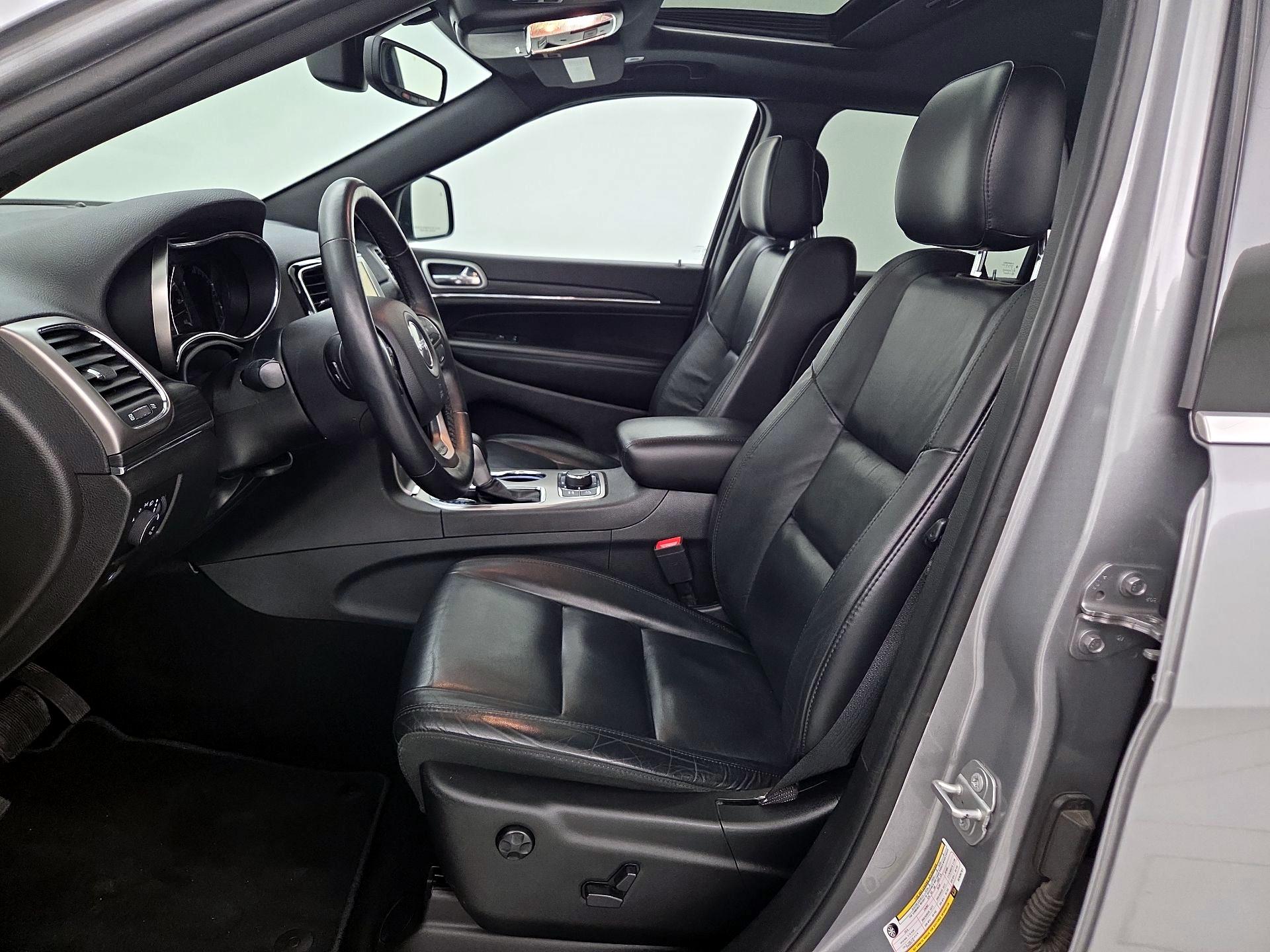 Thumbnail: 2019 Jeep Grand Cherokee - 11