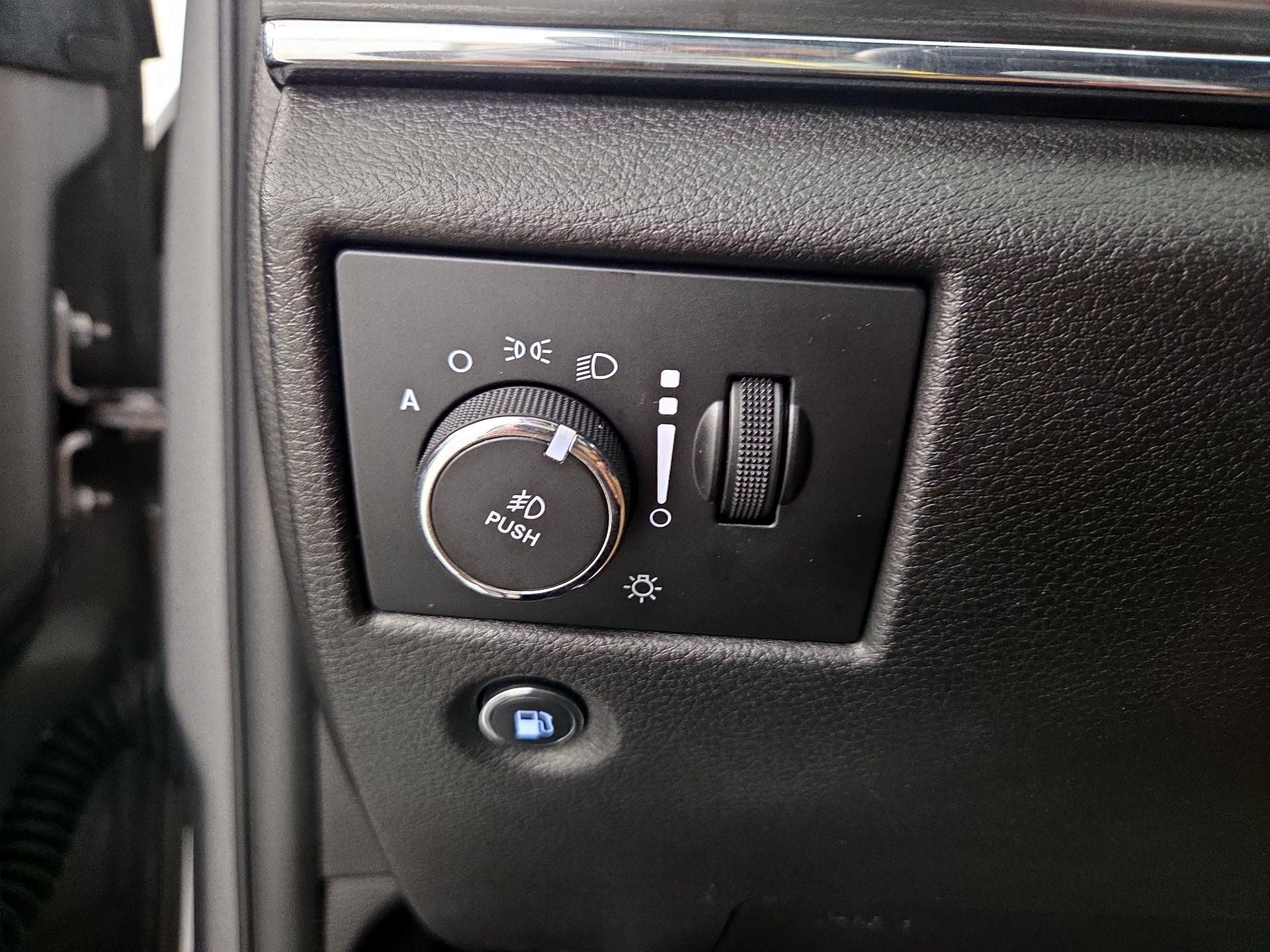 Thumbnail: 2019 Jeep Grand Cherokee - 13