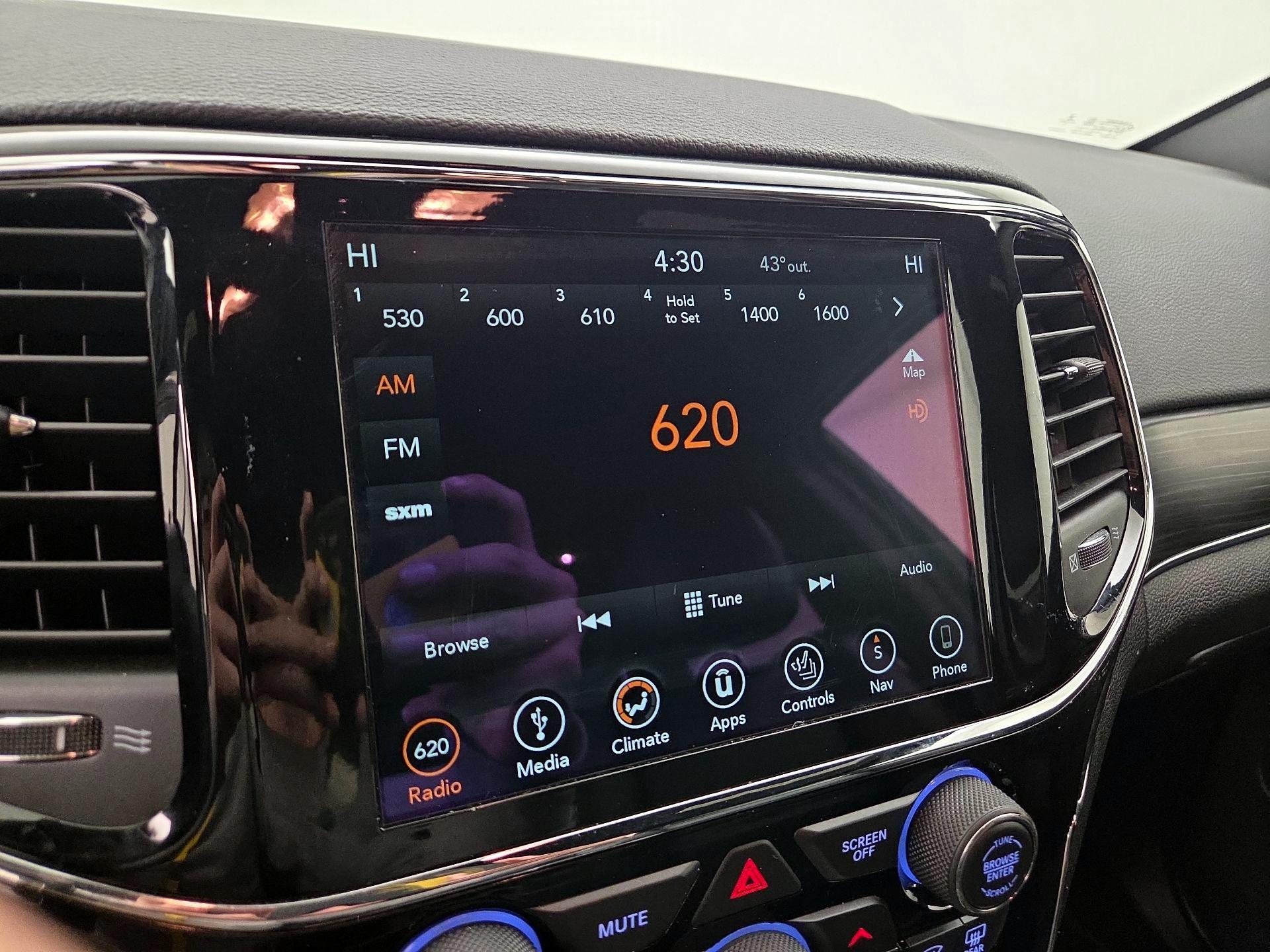 Thumbnail: 2019 Jeep Grand Cherokee - 16