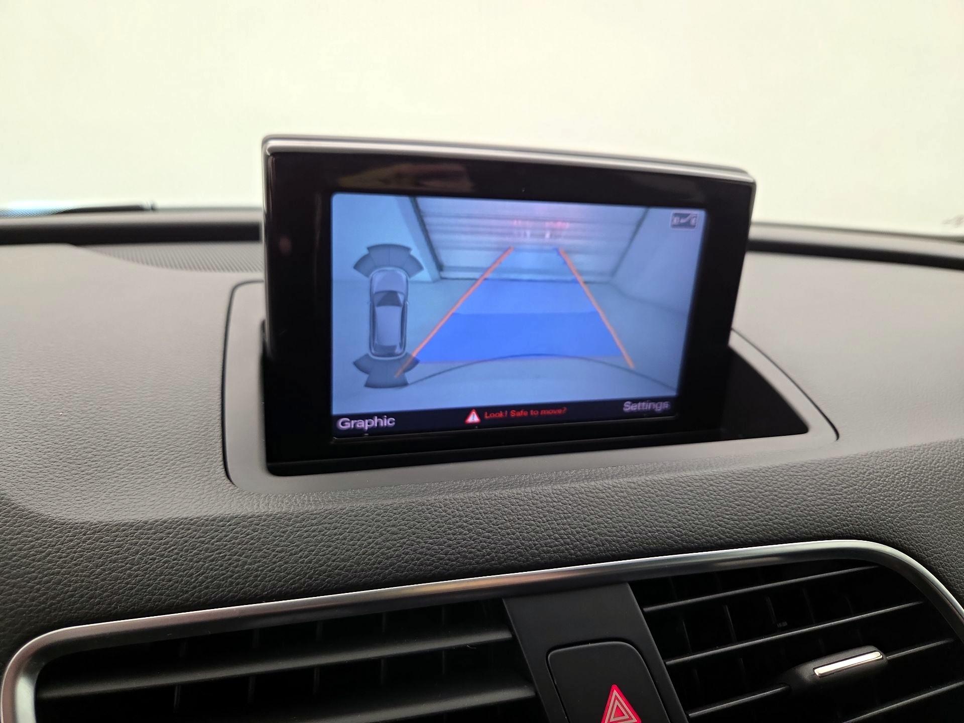 Thumbnail: 2016 Audi Q3 - 15