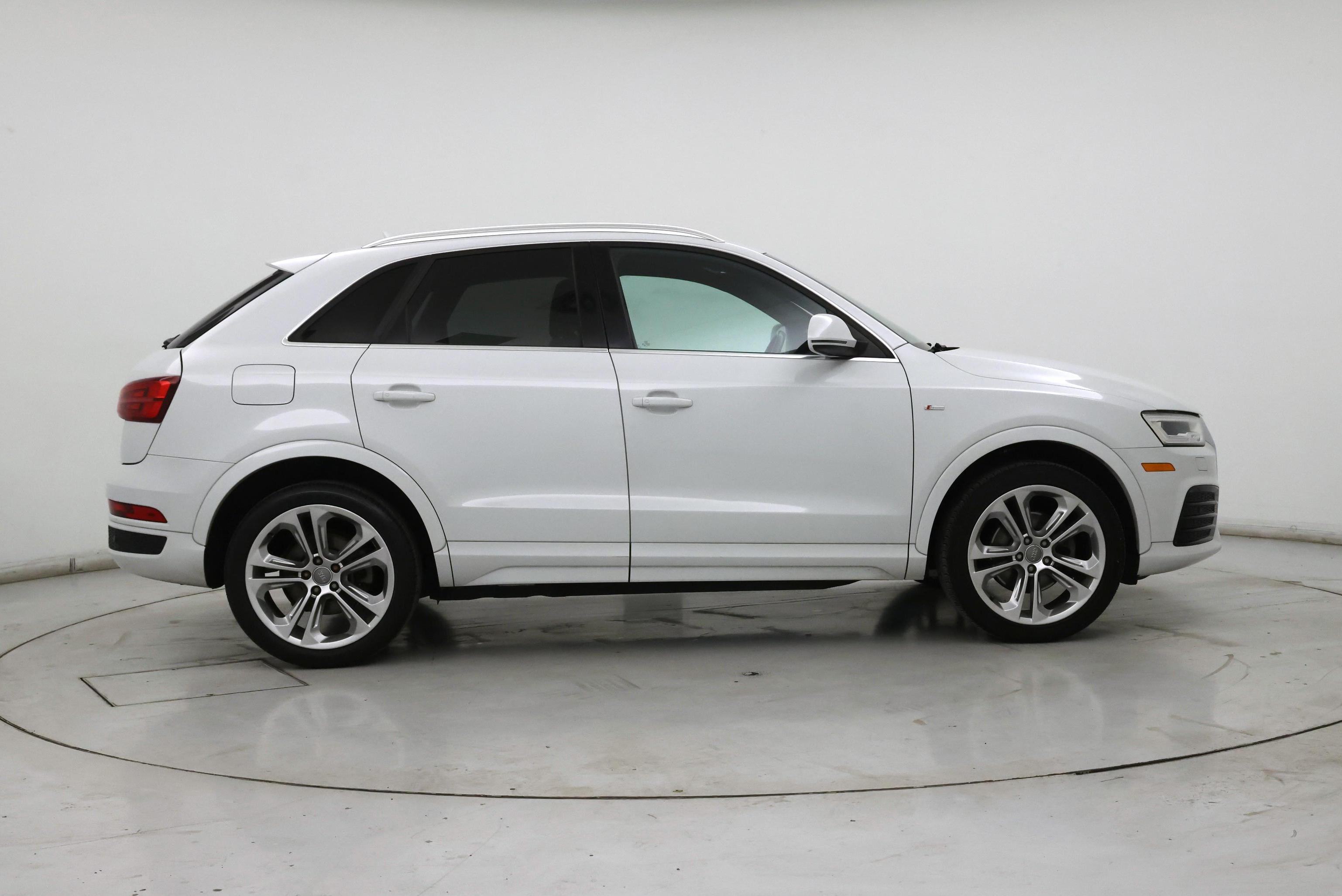 Thumbnail: 2016 Audi Q3 - 7