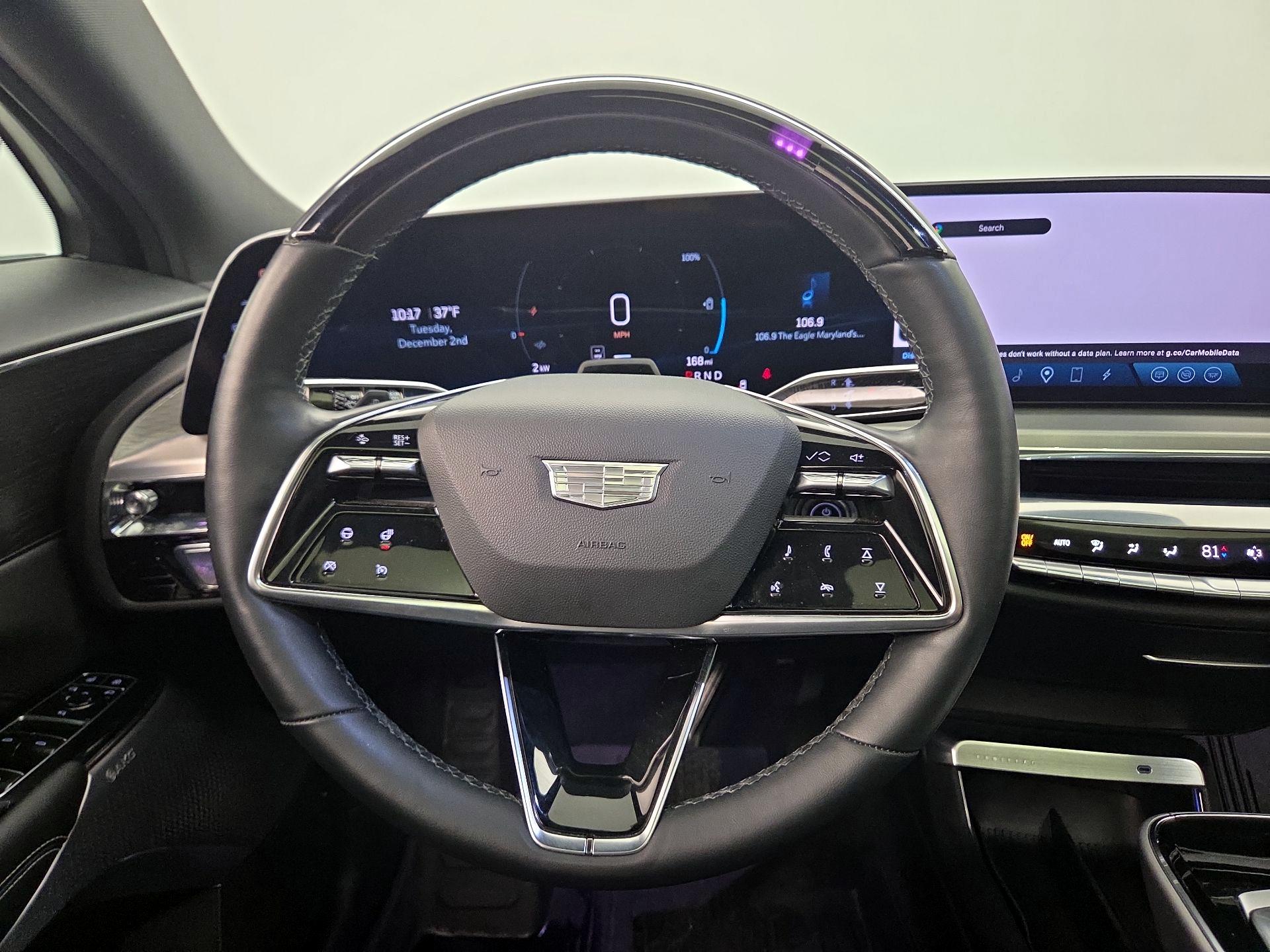 Thumbnail: 2023 Cadillac Lyriq - 10