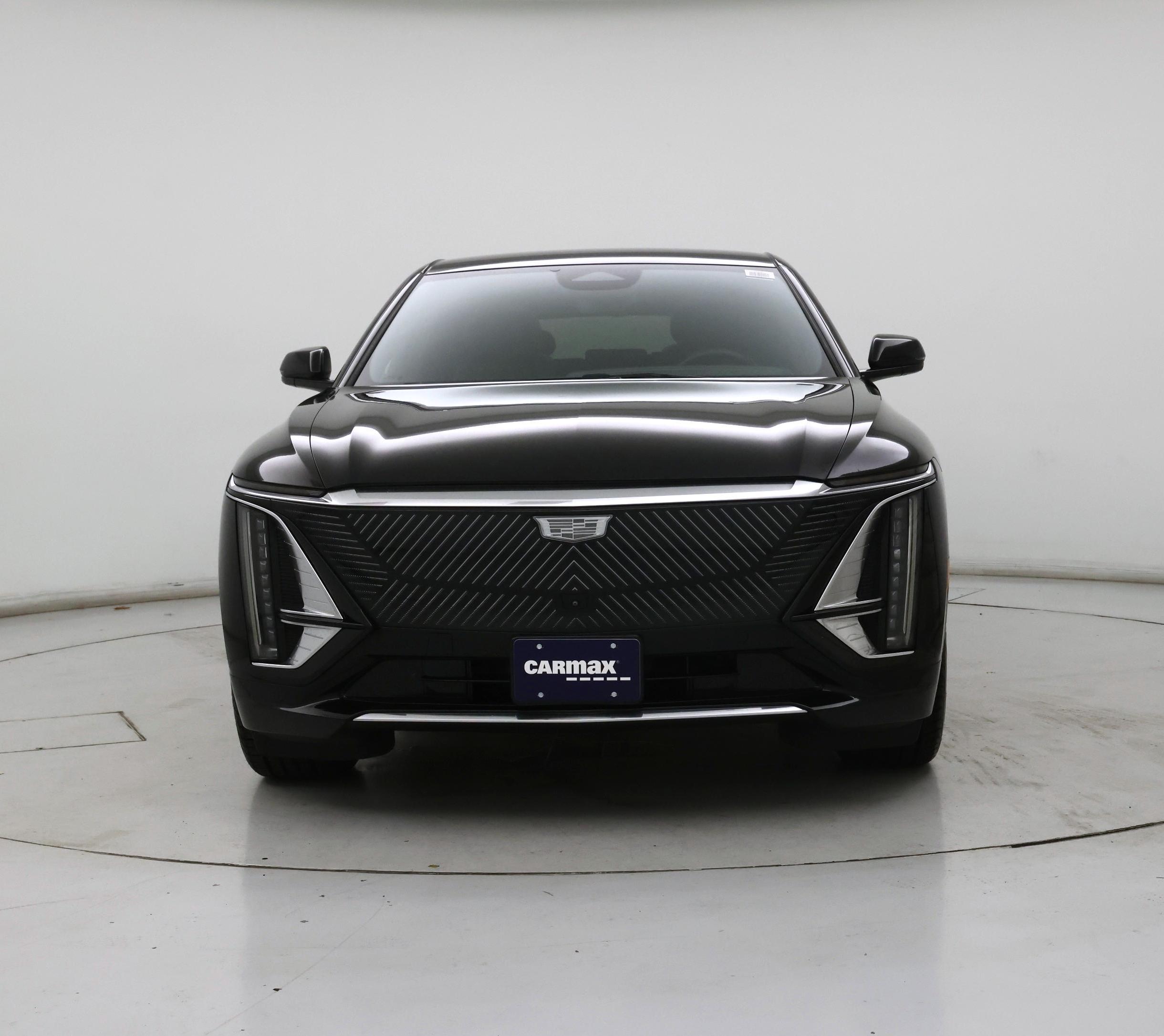 Thumbnail: 2023 Cadillac Lyriq - 5