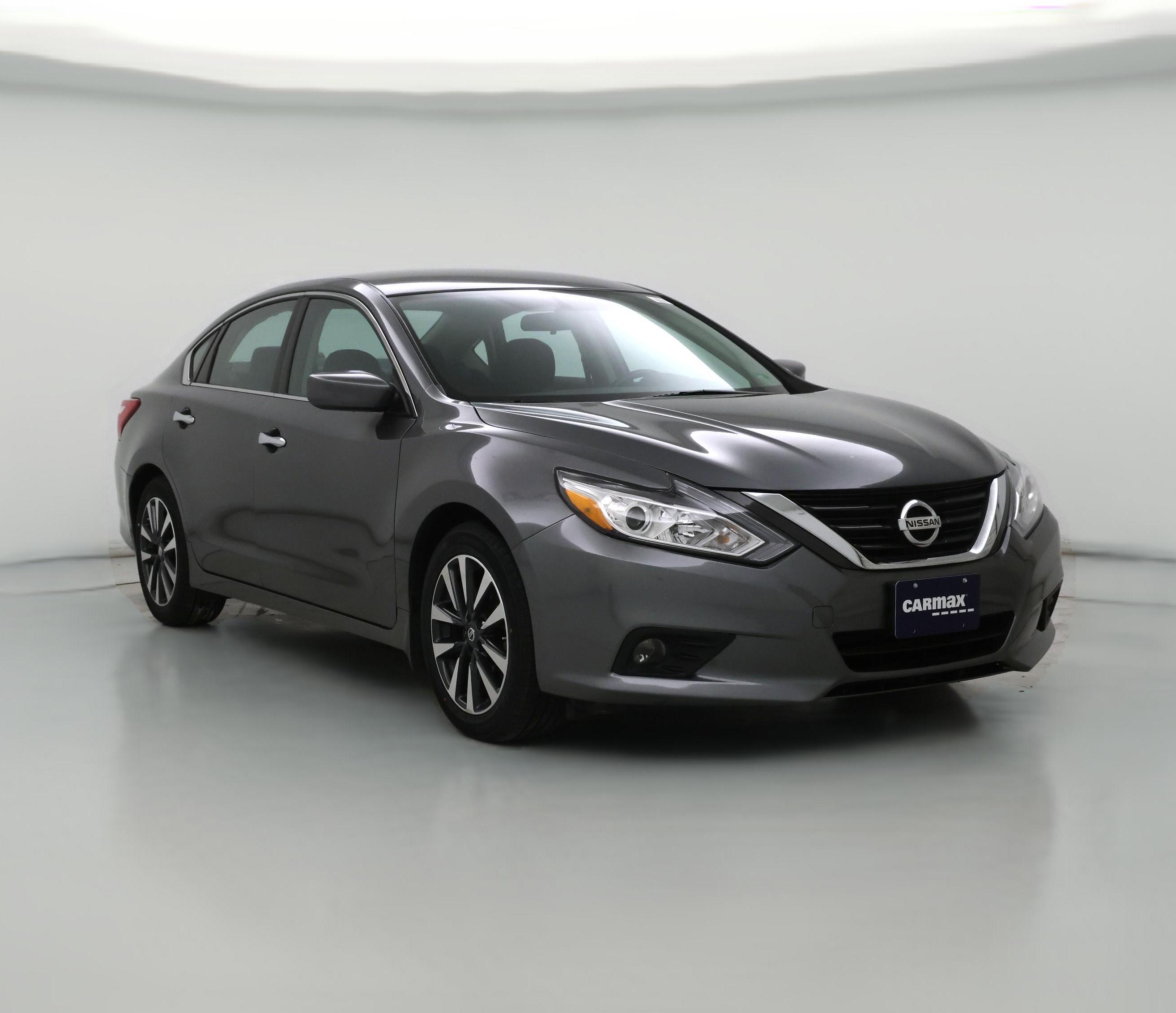 Thumbnail: 2016 Nissan Altima - 1