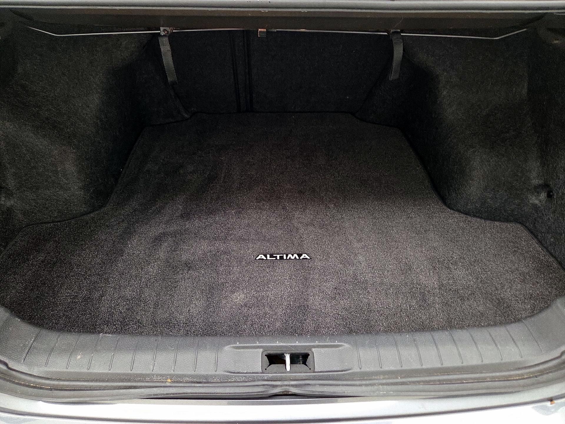 Thumbnail: 2016 Nissan Altima - 20