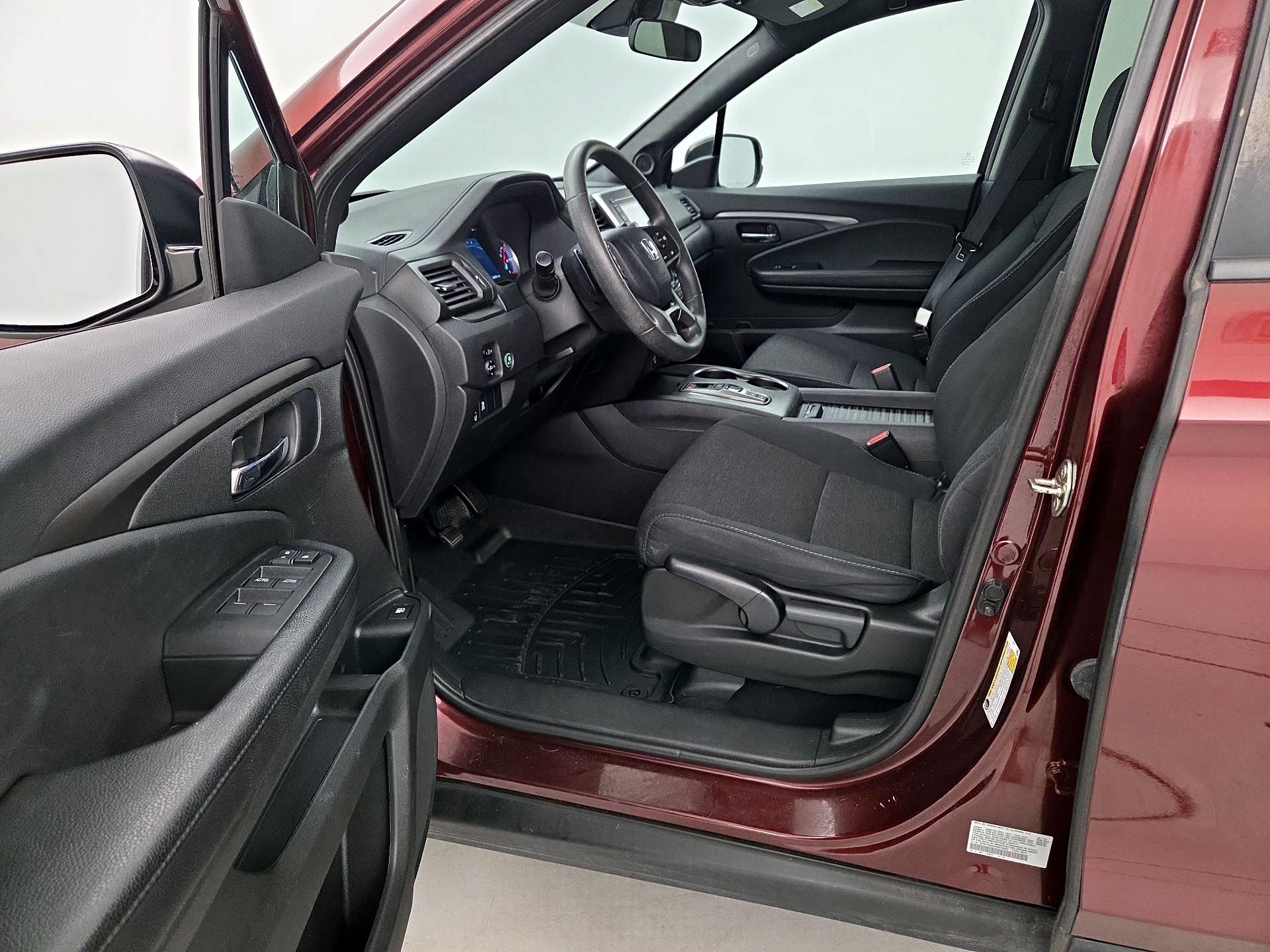 Thumbnail: 2019 Honda Passport - 11