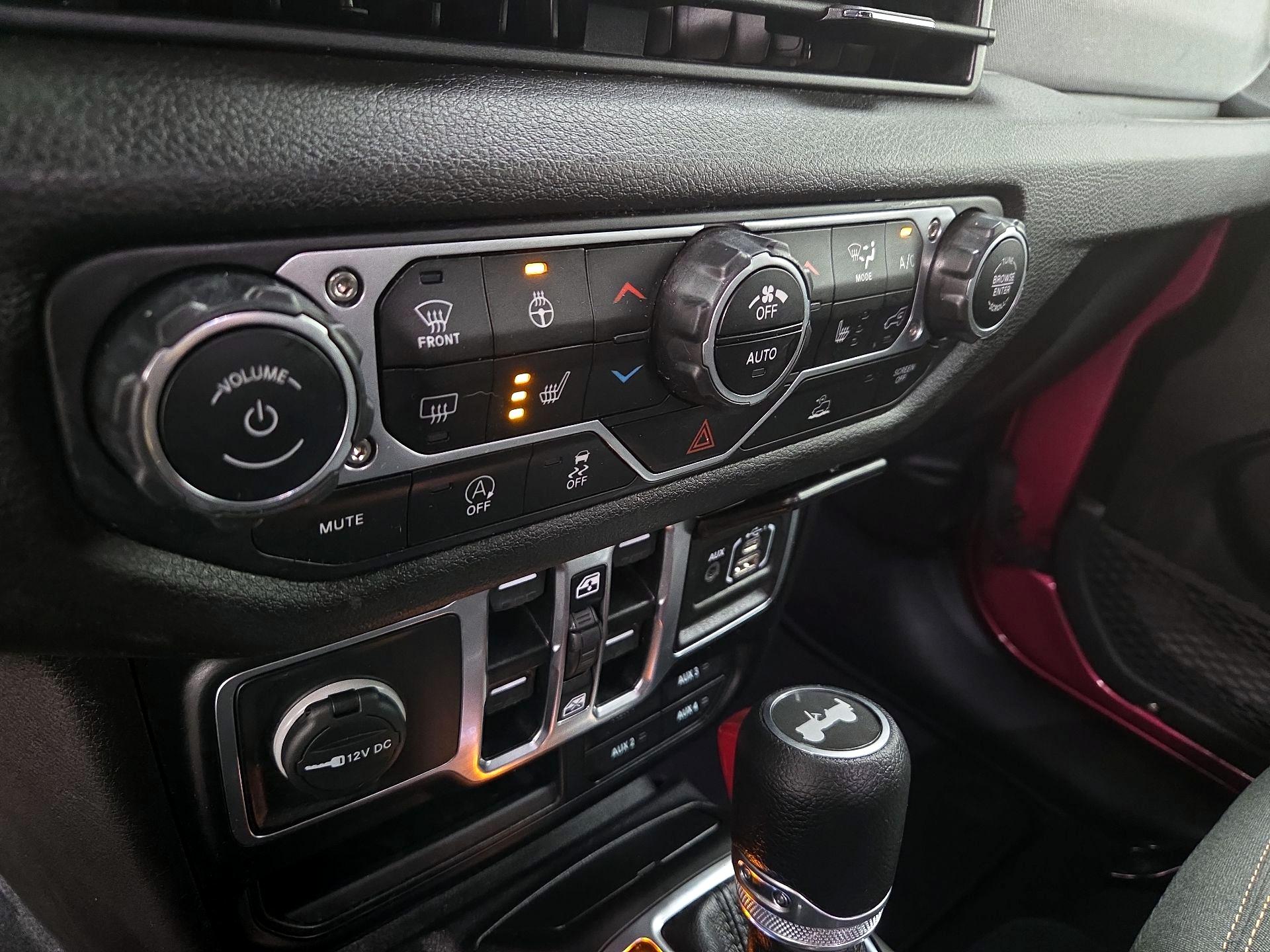 Thumbnail: 2024 Jeep Wrangler - 16