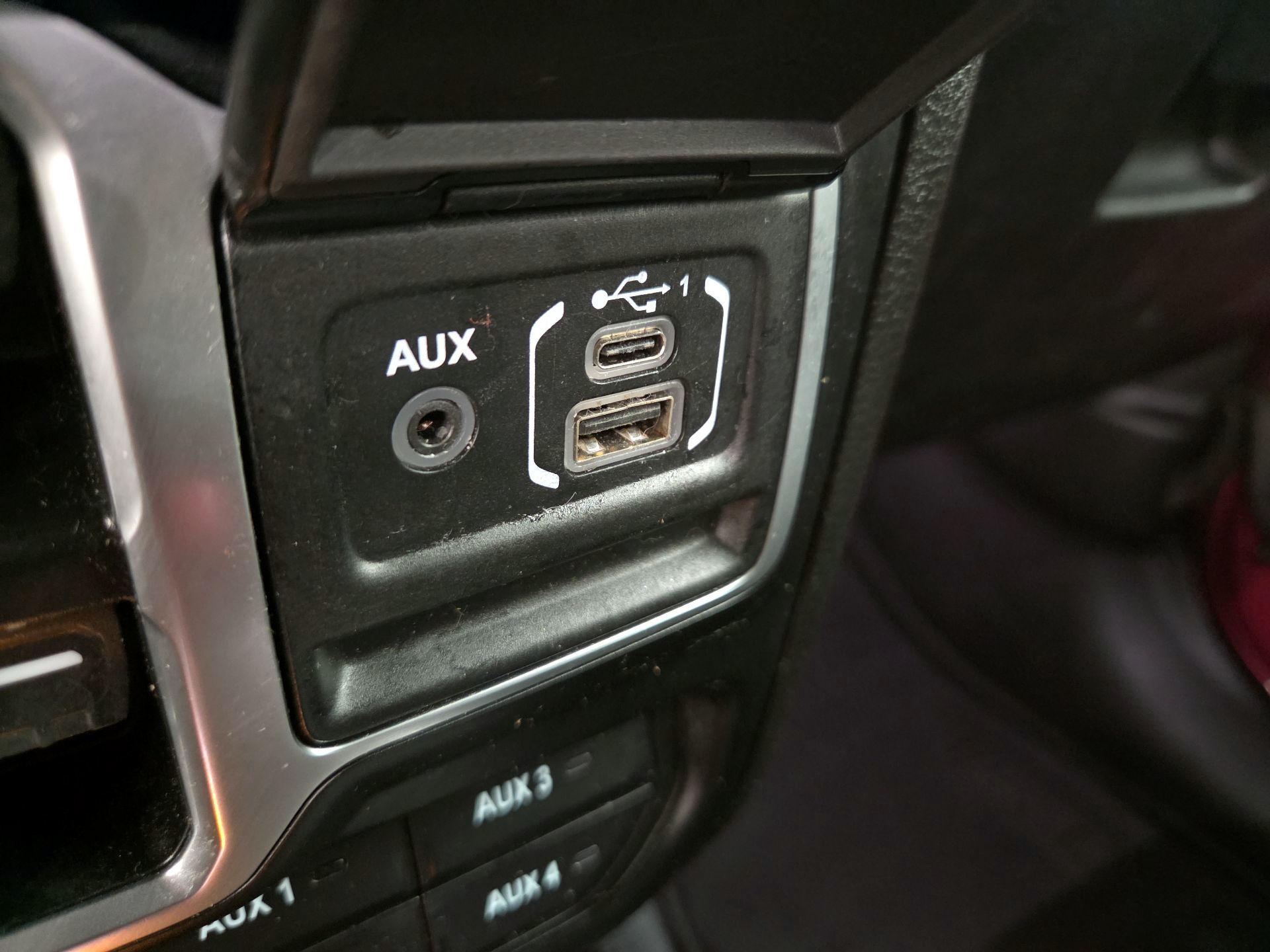 Thumbnail: 2024 Jeep Wrangler - 18