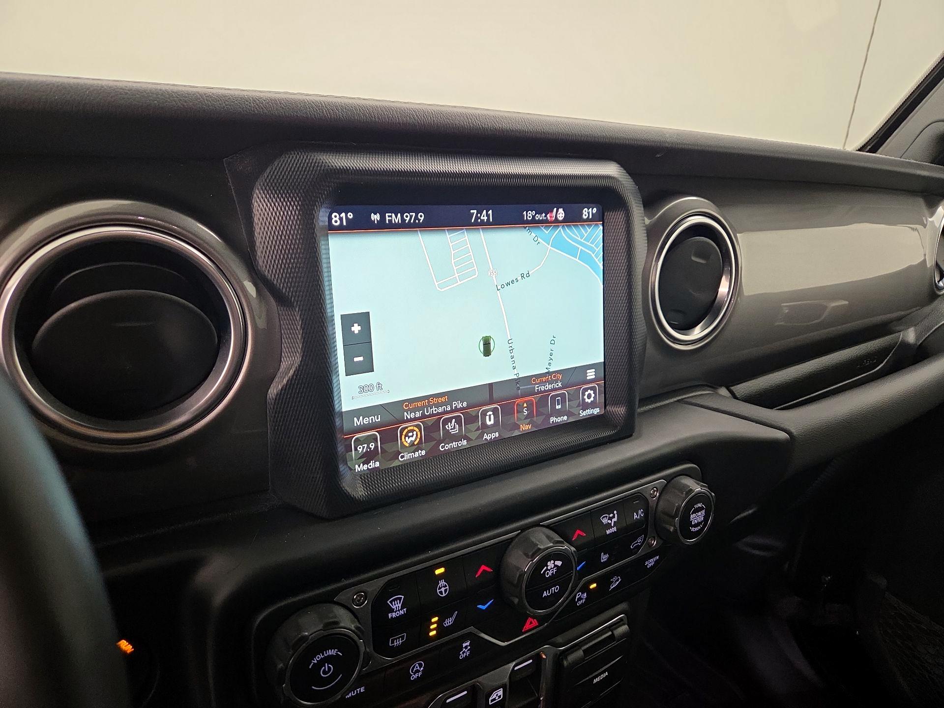 Thumbnail: 2020 Jeep Wrangler - 14