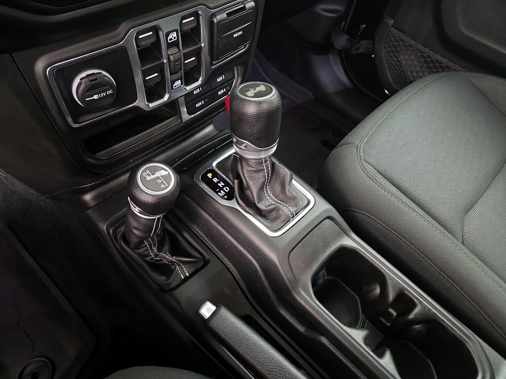 Thumbnail: 2020 Jeep Wrangler - 18