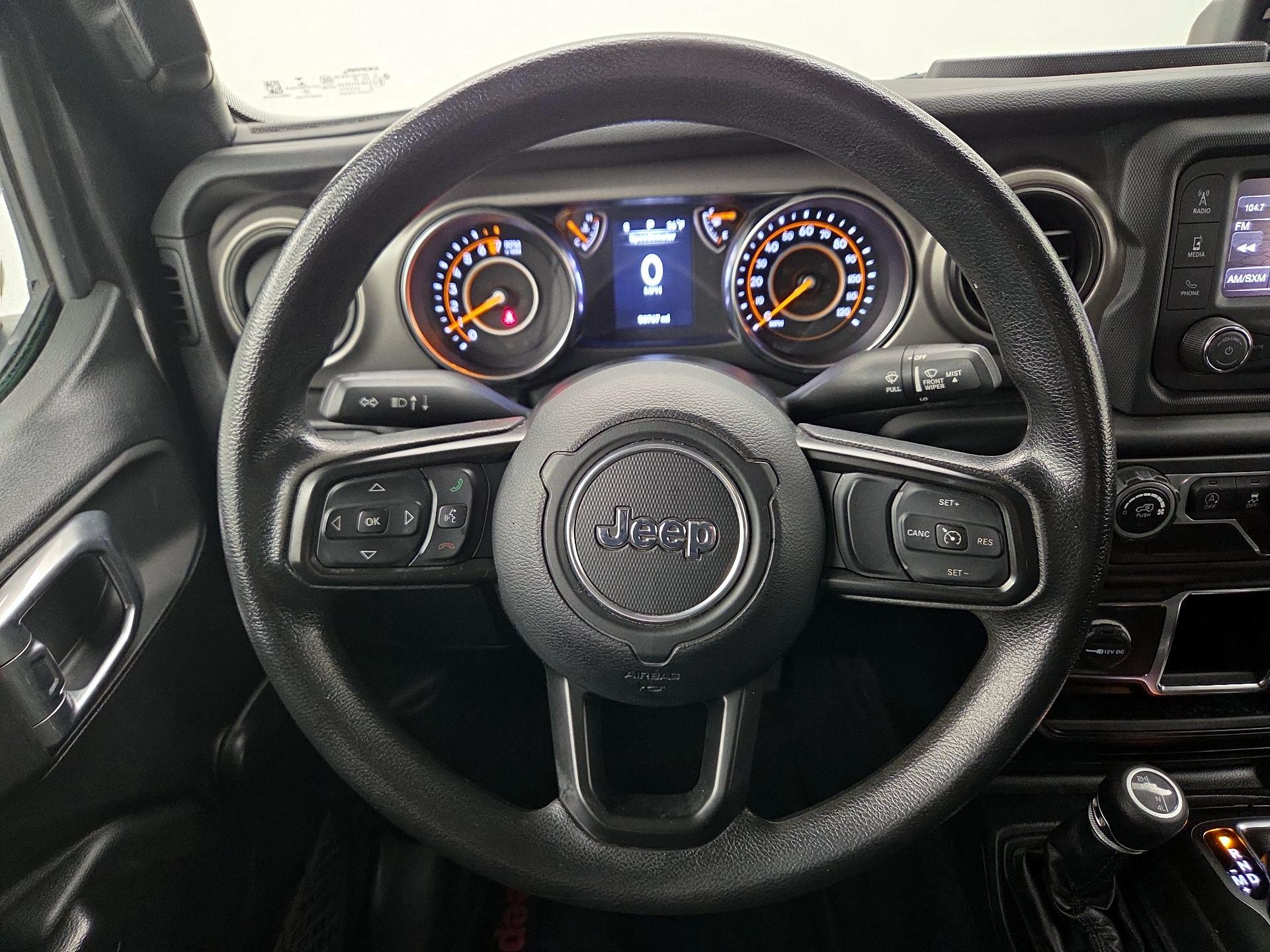 Thumbnail: 2021 Jeep Gladiator - 10