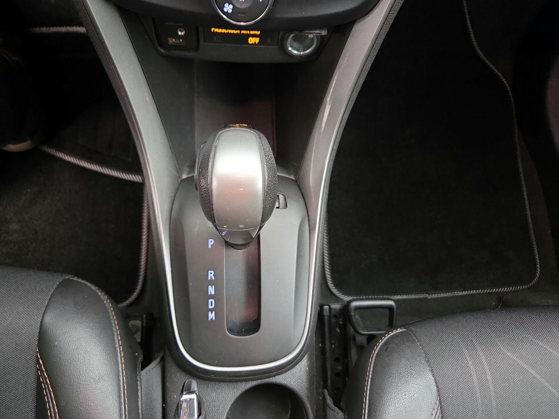 Thumbnail: 2017 Chevrolet Trax - 17