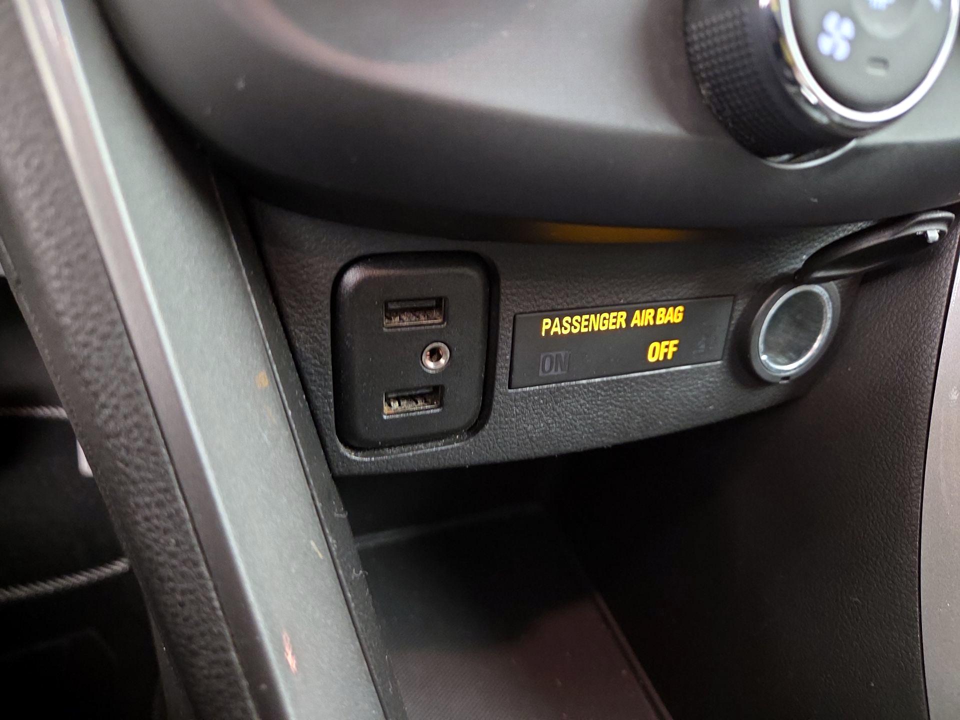 Thumbnail: 2017 Chevrolet Trax - 18