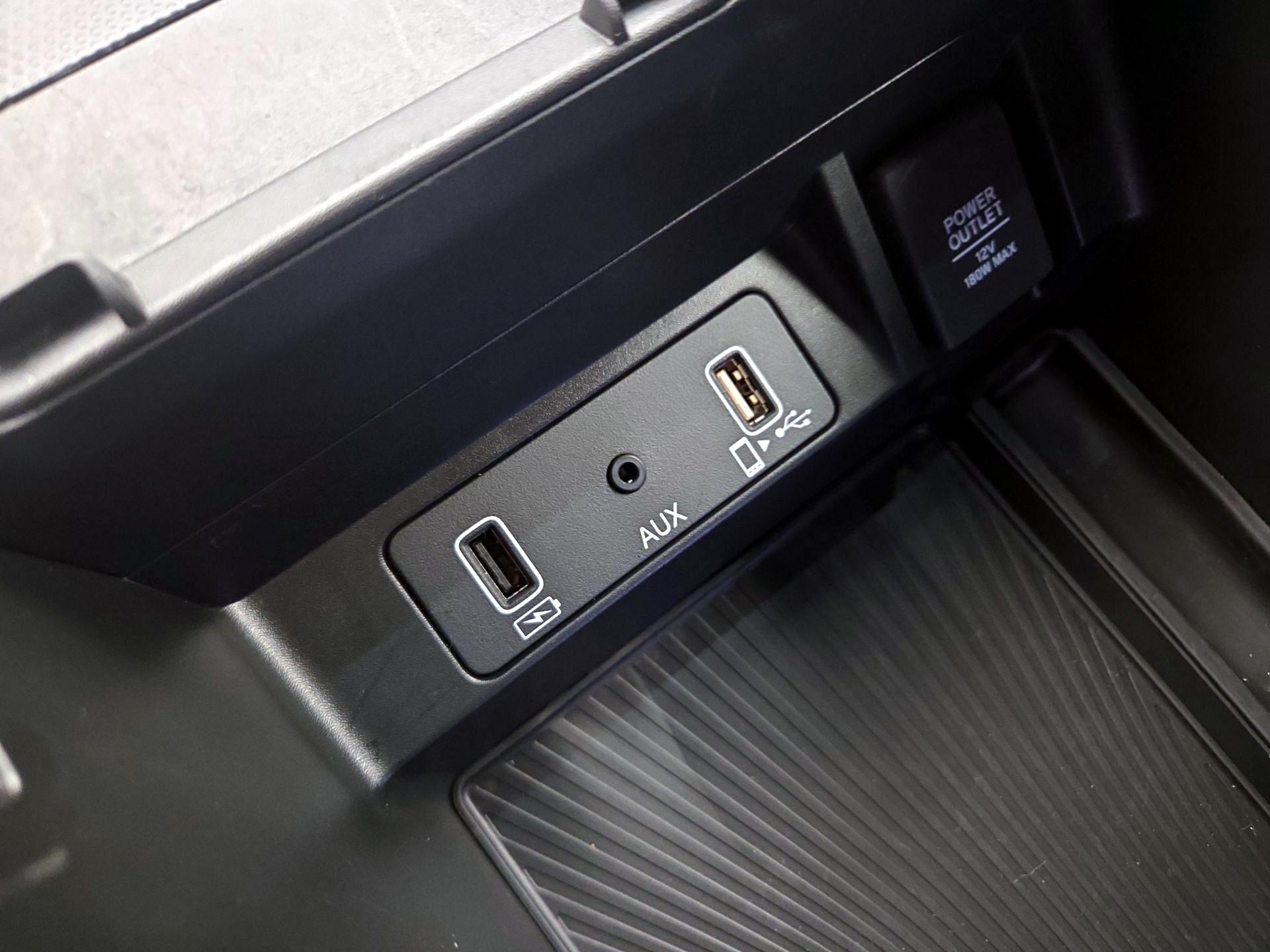 Thumbnail: 2022 Acura TLX - 19