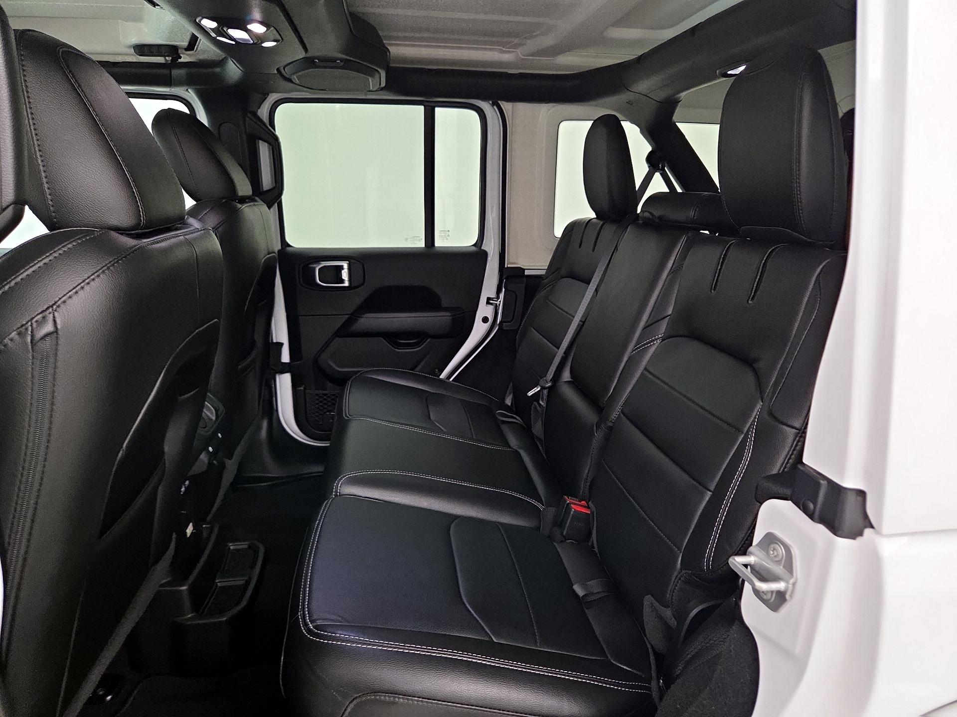 Thumbnail: 2022 Jeep Wrangler - 20