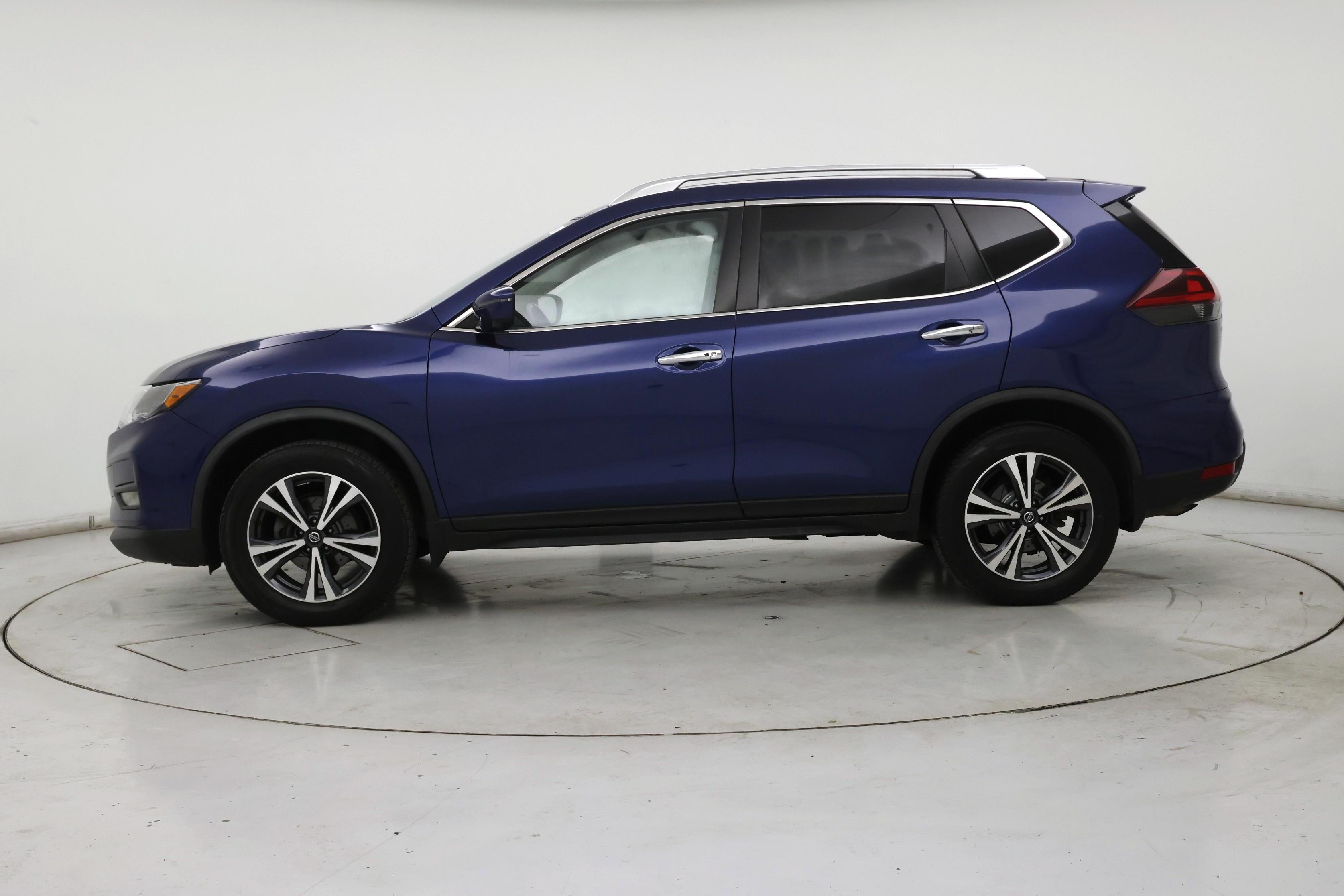 Thumbnail: 2020 Nissan Rogue - 3