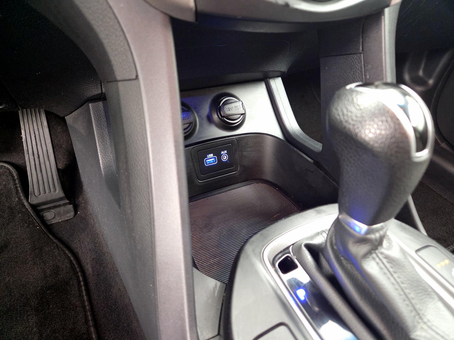 Thumbnail: 2018 Hyundai Santa Fe - 18