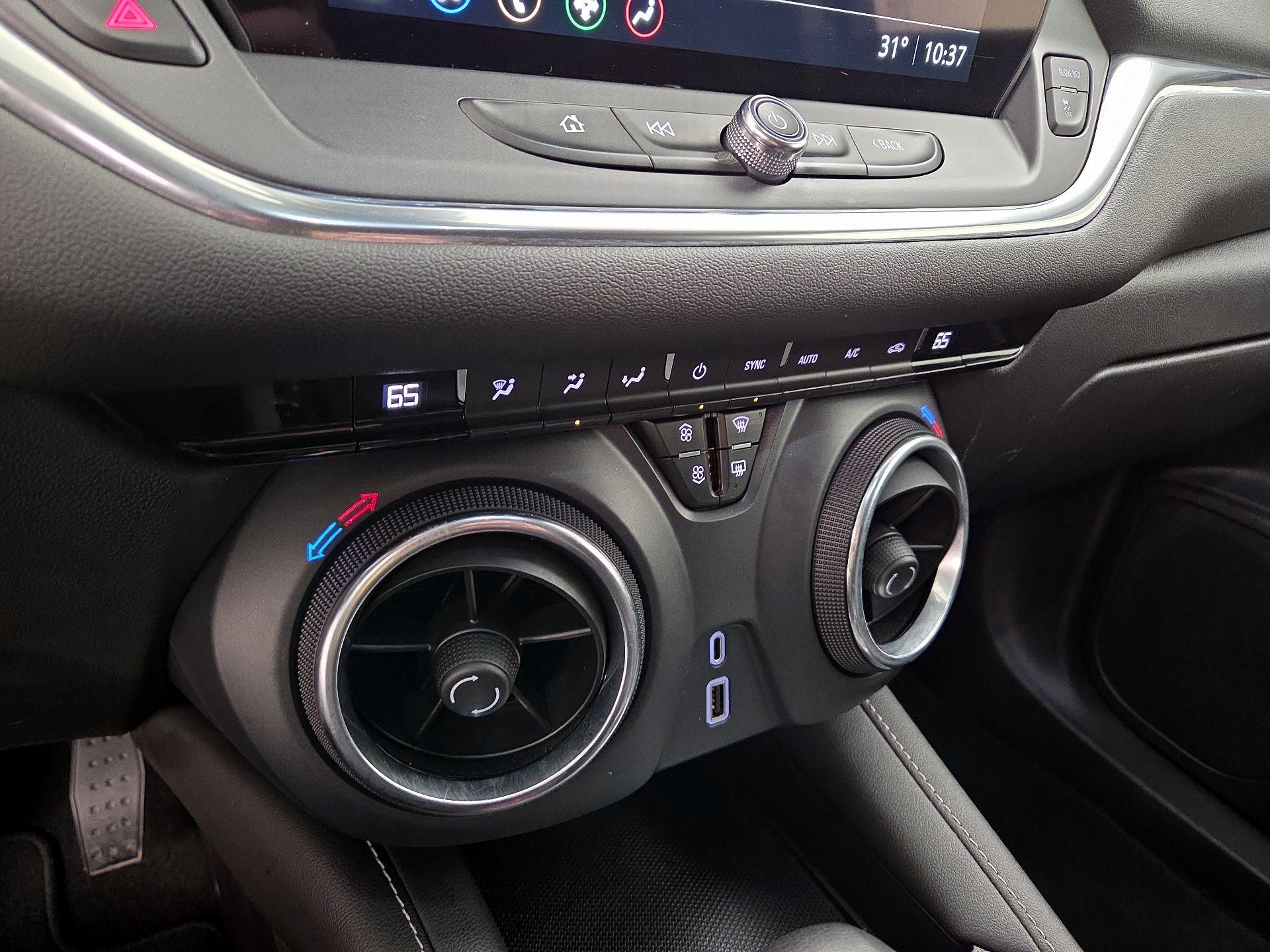 Thumbnail: 2023 Chevrolet Blazer - 16