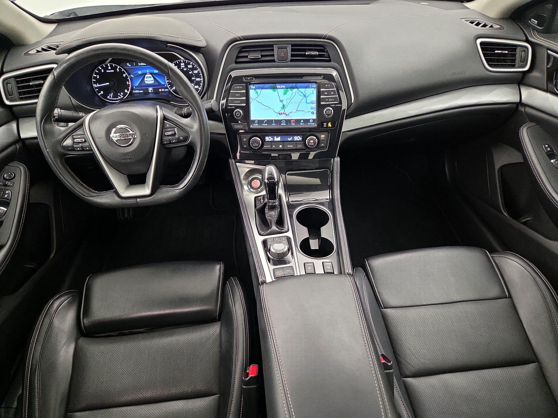 Thumbnail: 2017 Nissan Maxima - 9