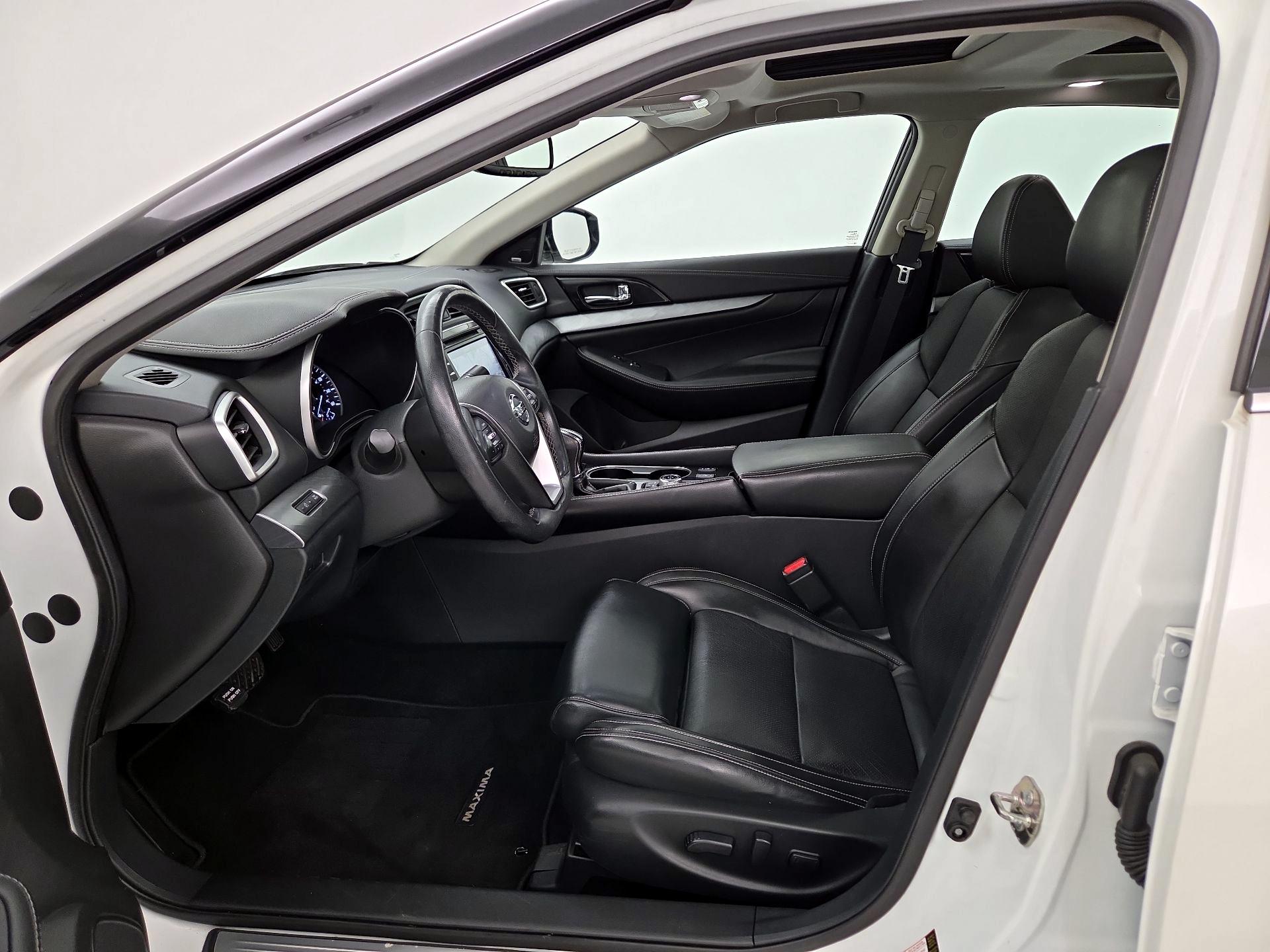 Thumbnail: 2017 Nissan Maxima - 11