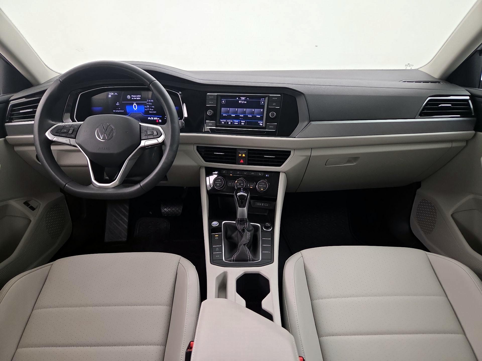 Thumbnail: 2024 Volkswagen Jetta - 9