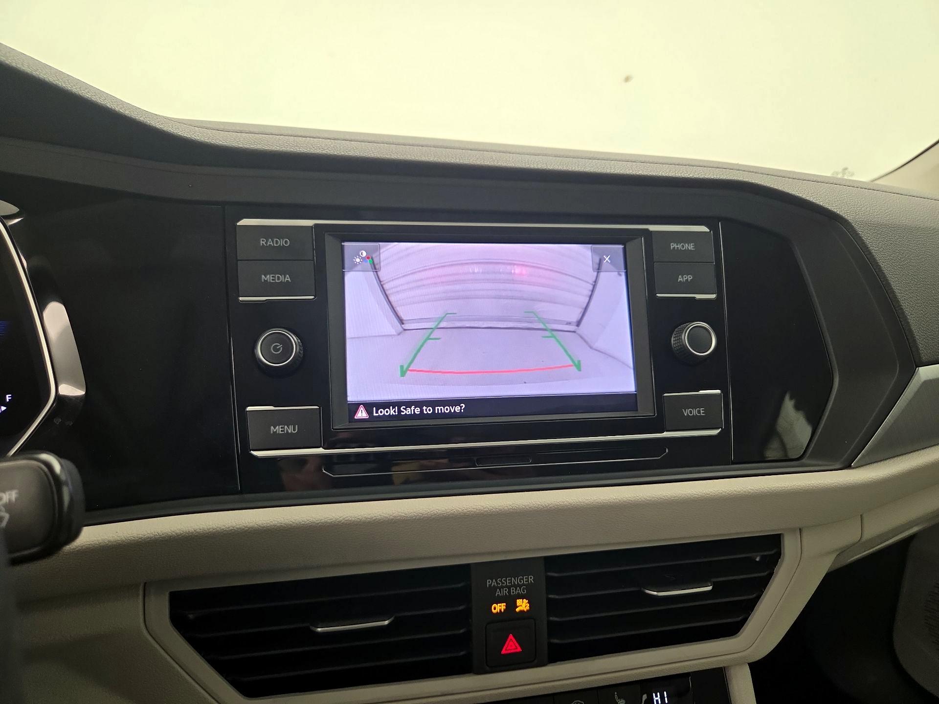 Thumbnail: 2024 Volkswagen Jetta - 14