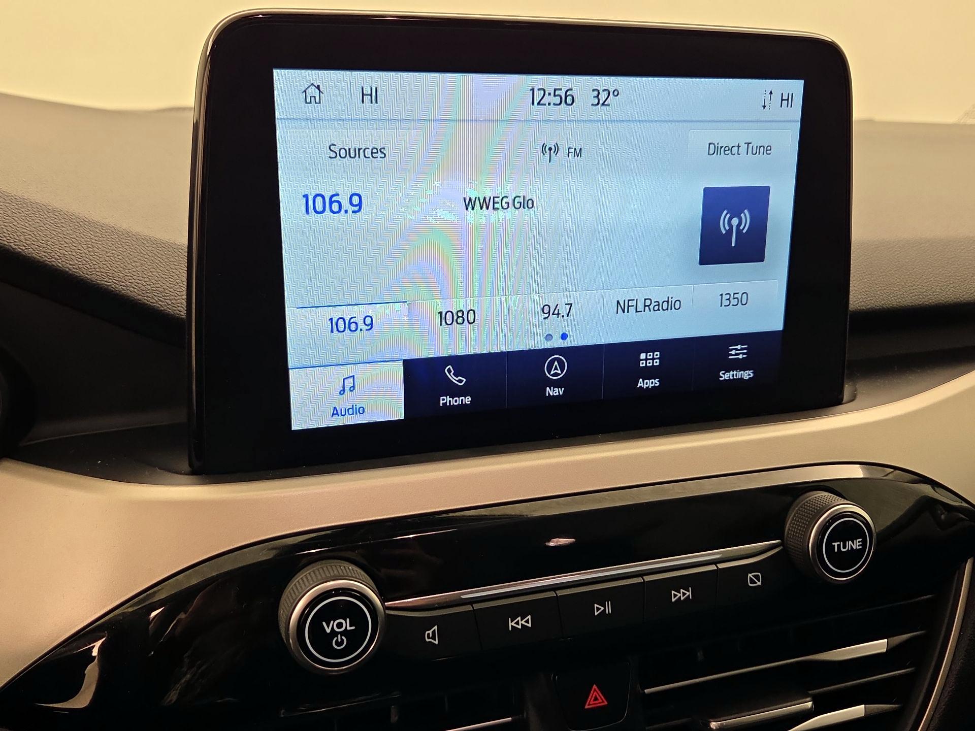 Thumbnail: 2022 Ford Escape - 16