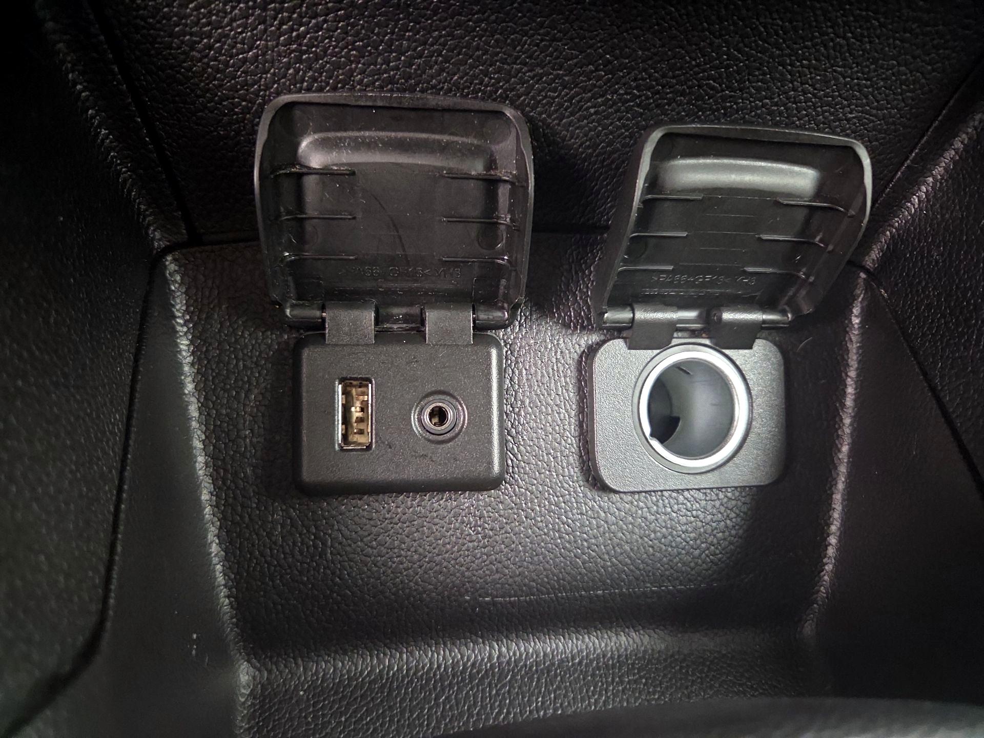 Thumbnail: 2018 Chevrolet Cruze - 18