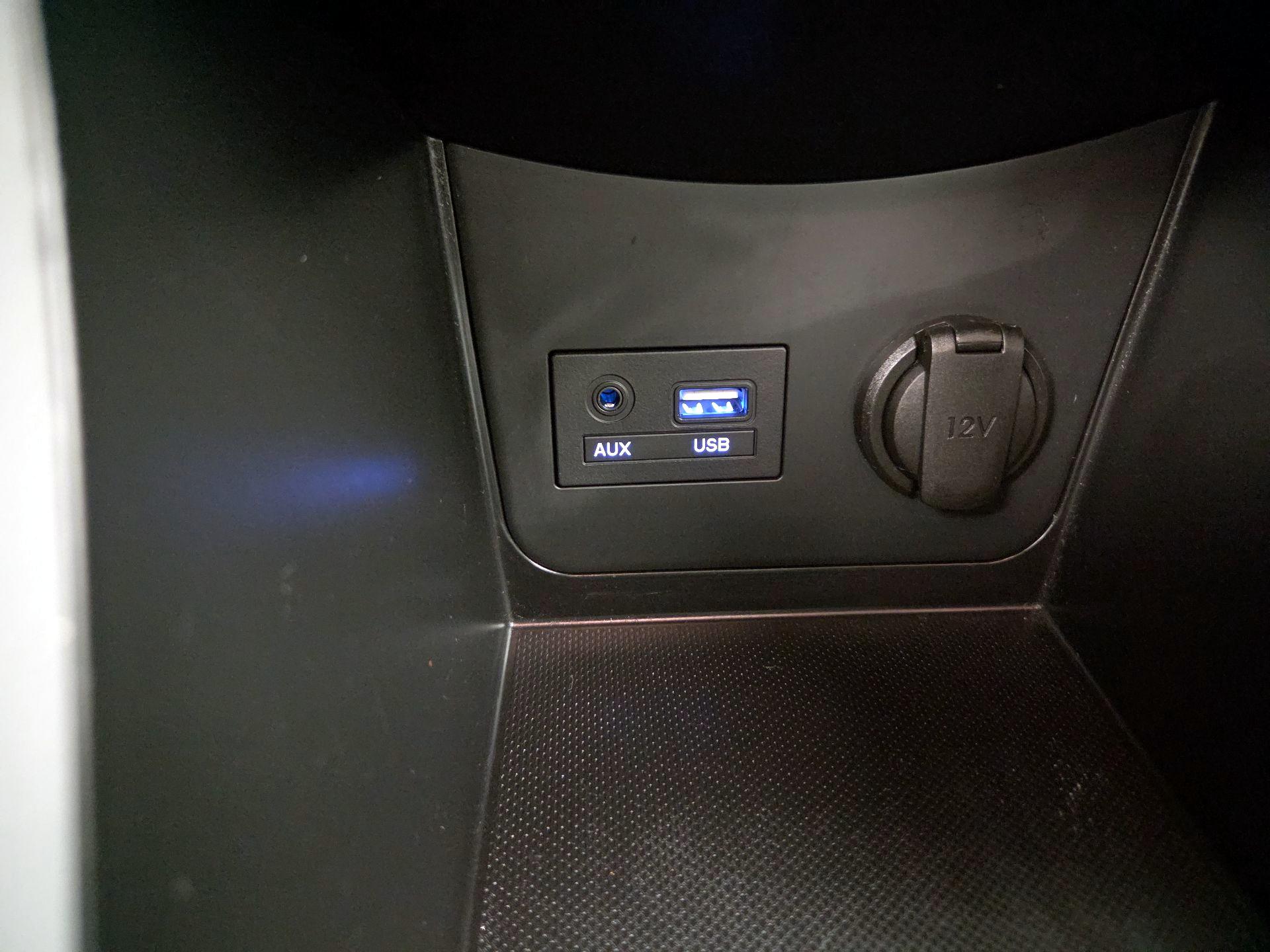 Thumbnail: 2016 Hyundai Accent - 17