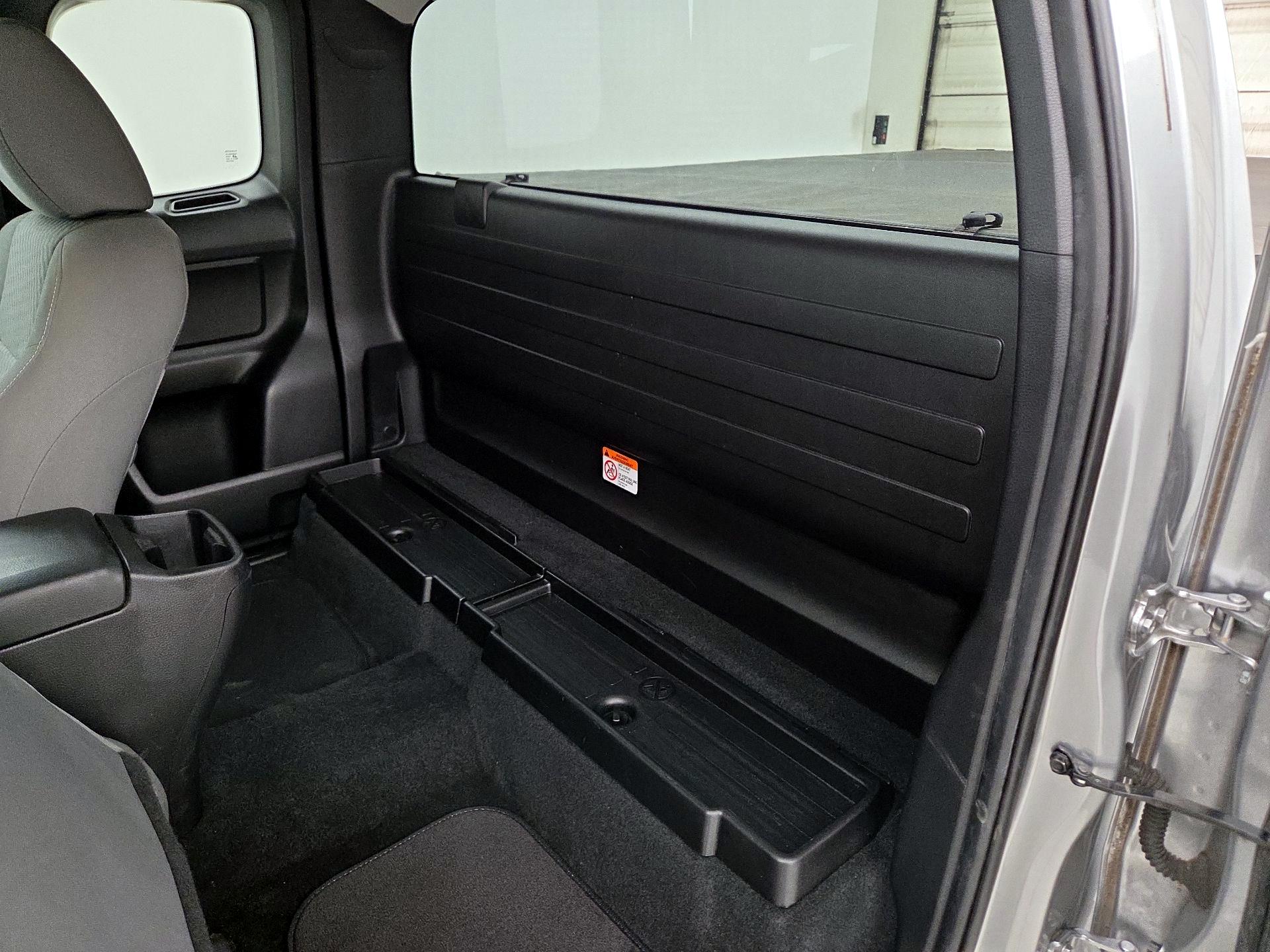 Thumbnail: 2022 Toyota Tacoma - 19