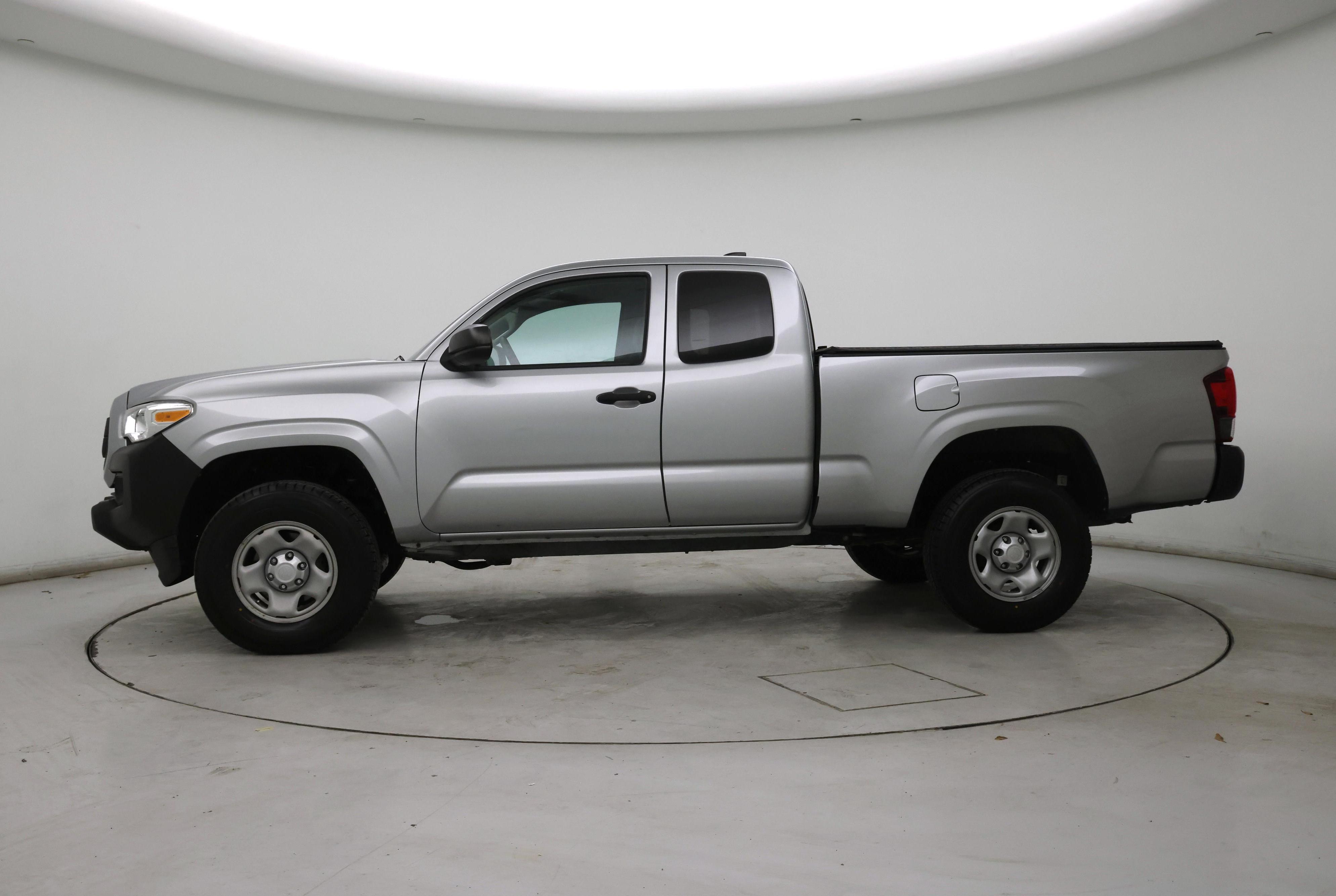 Thumbnail: 2022 Toyota Tacoma - 3