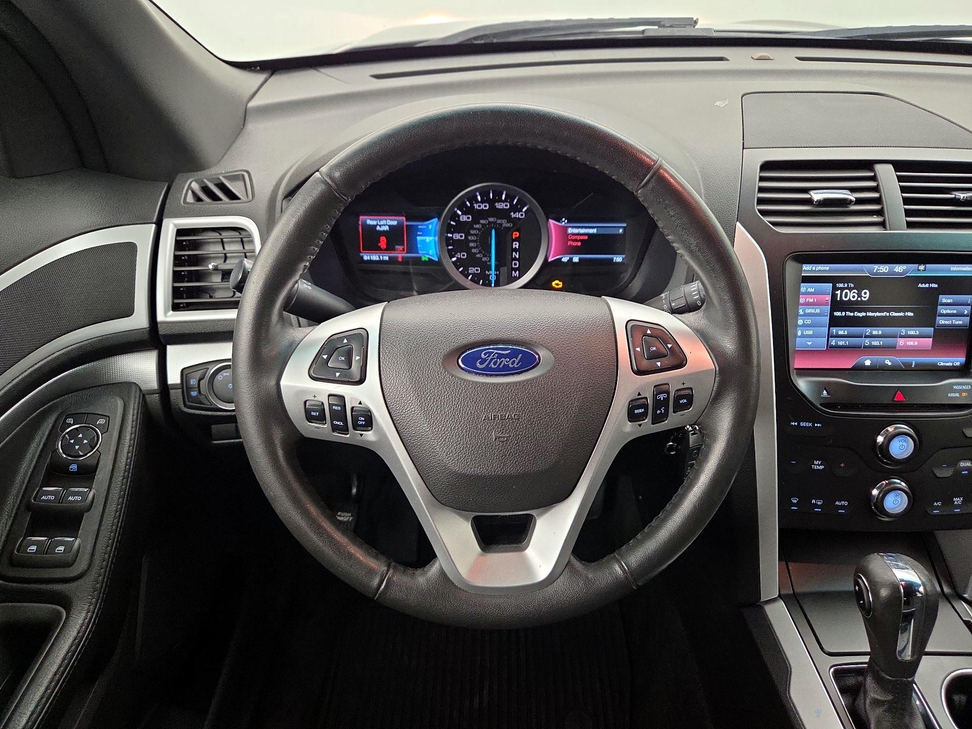 Thumbnail: 2015 Ford Explorer - 10