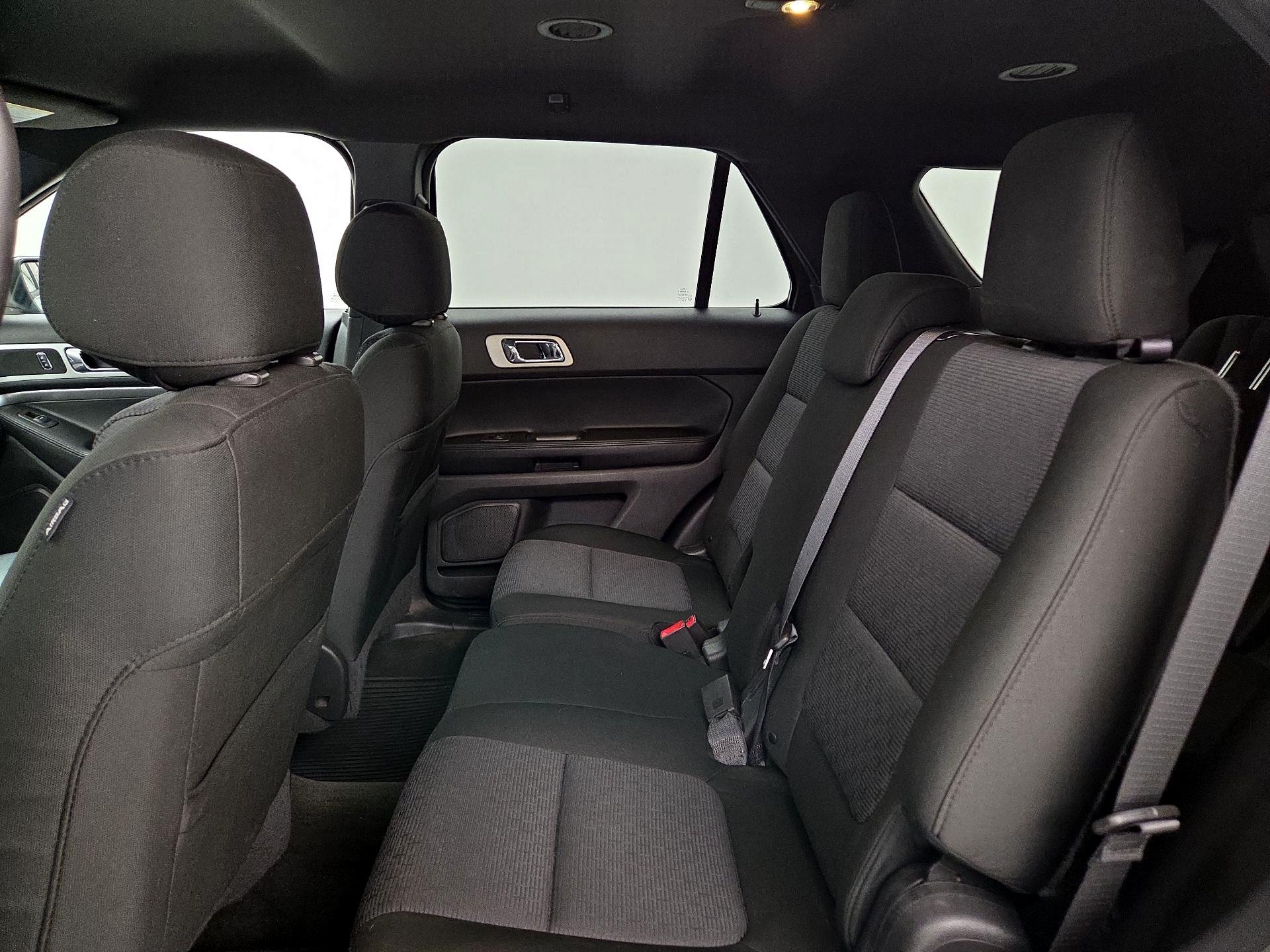 Thumbnail: 2015 Ford Explorer - 19