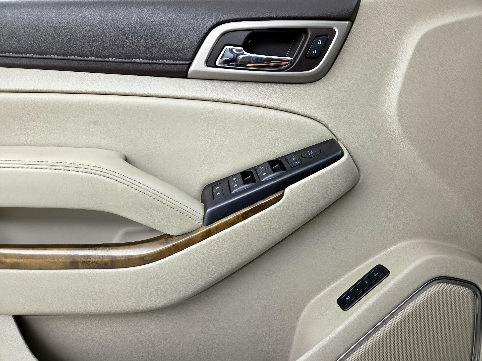 Thumbnail: 2016 GMC Yukon - 12